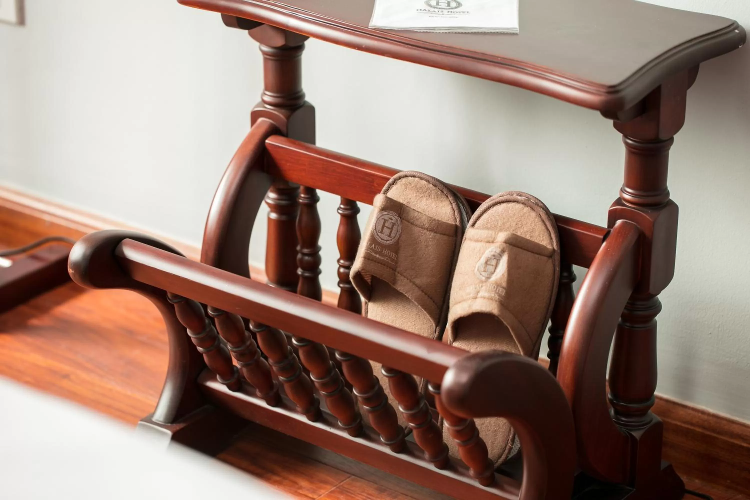 Decorative detail in Halais Hotel