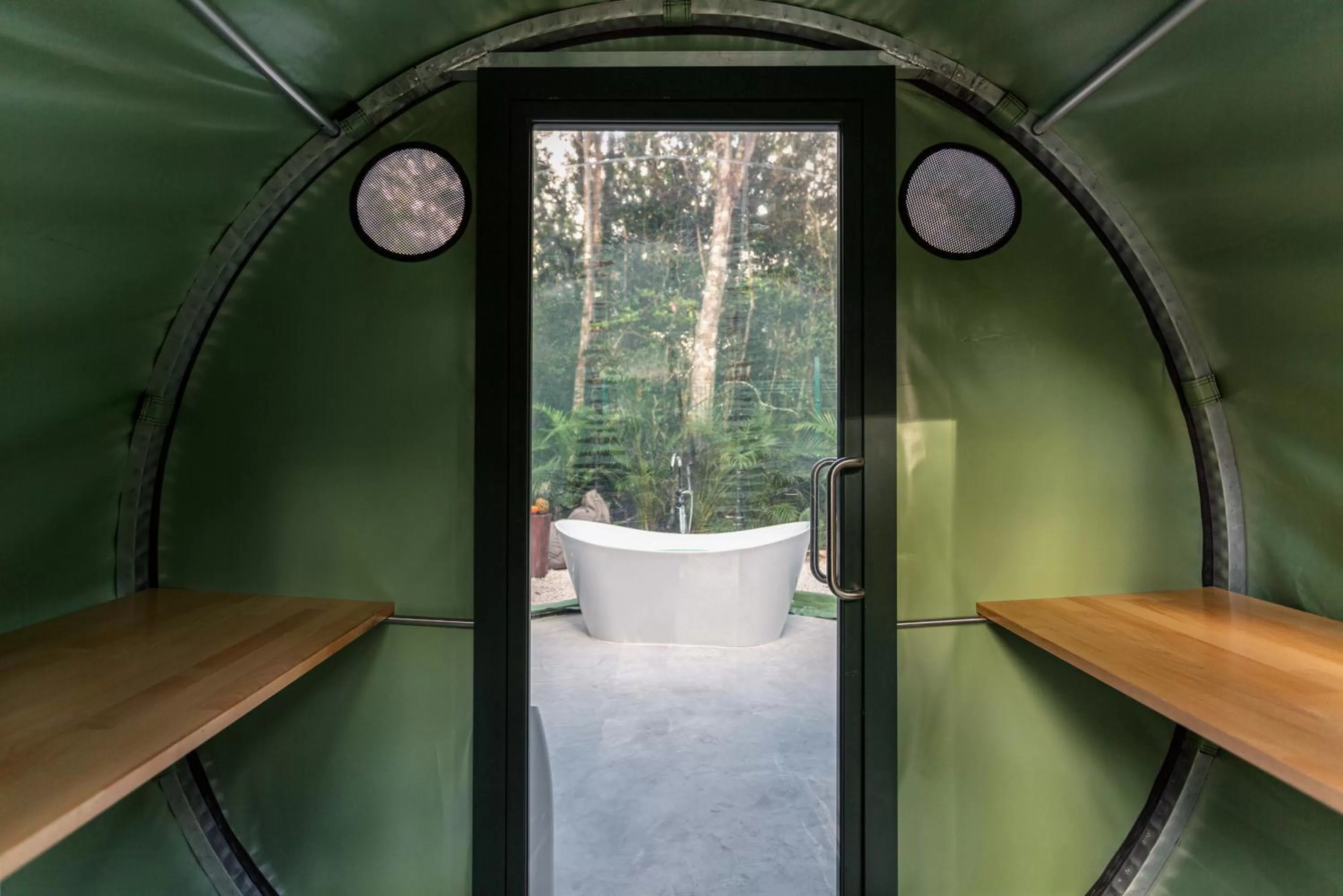 Bath in Oom Bubble Boutique Riviera Cancun - Adults Only