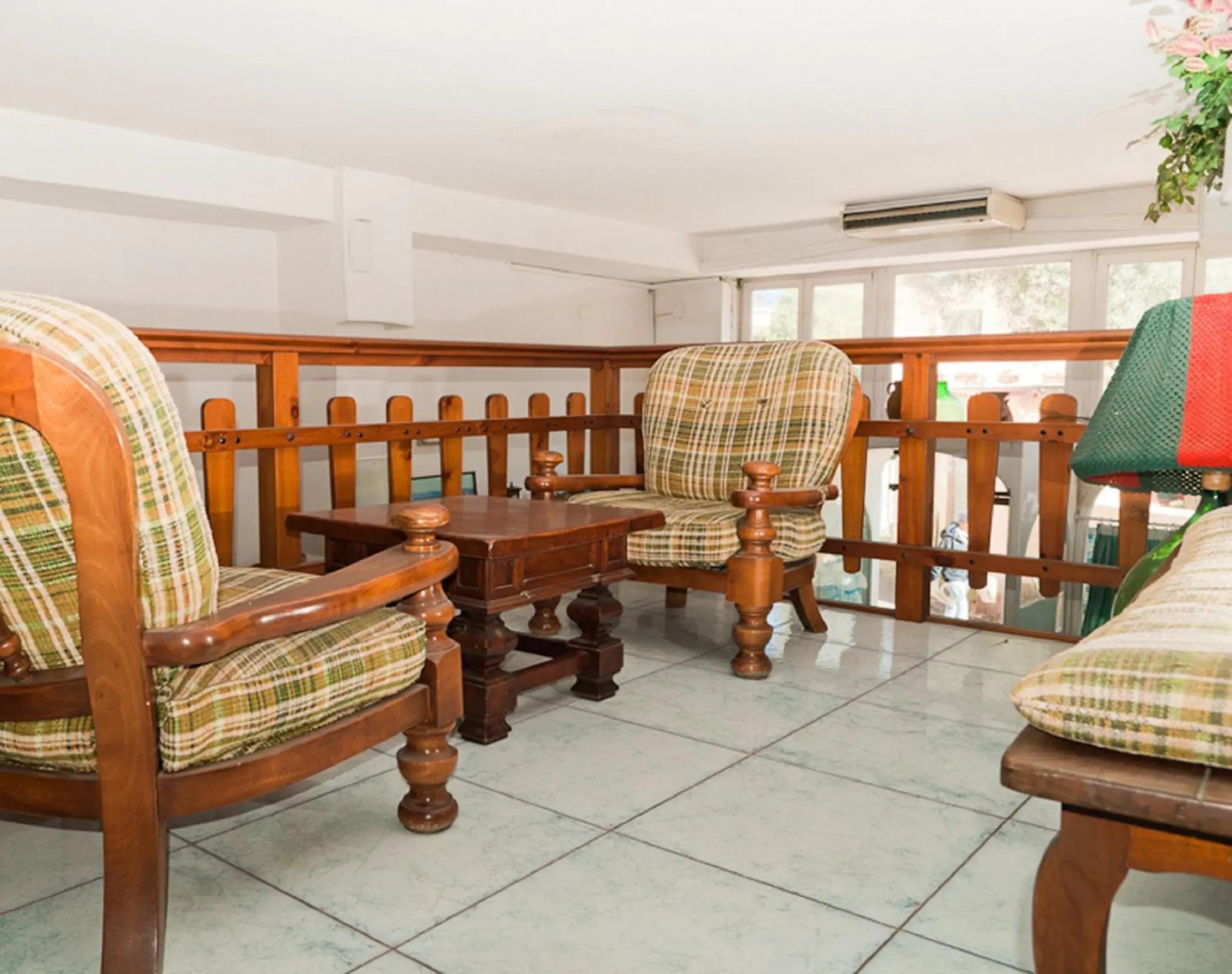 Lobby or reception in Hotel Del Postiglione Lobby or reception in Hotel Del Postiglione