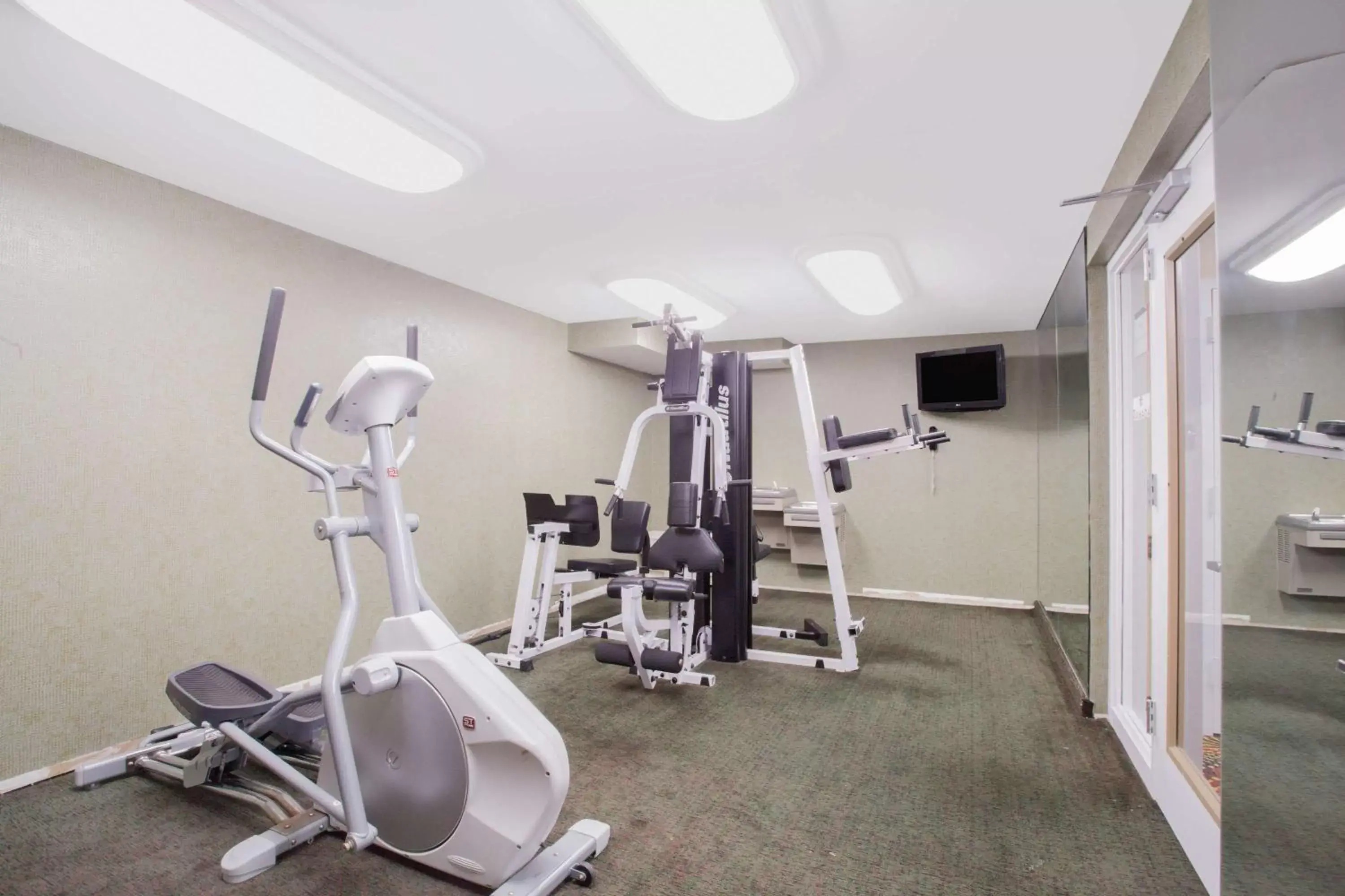 Fitness centre/facilities, Fitness Center/Facilities in Ramada by Wyndham Edgewood Hotel & Conference Center