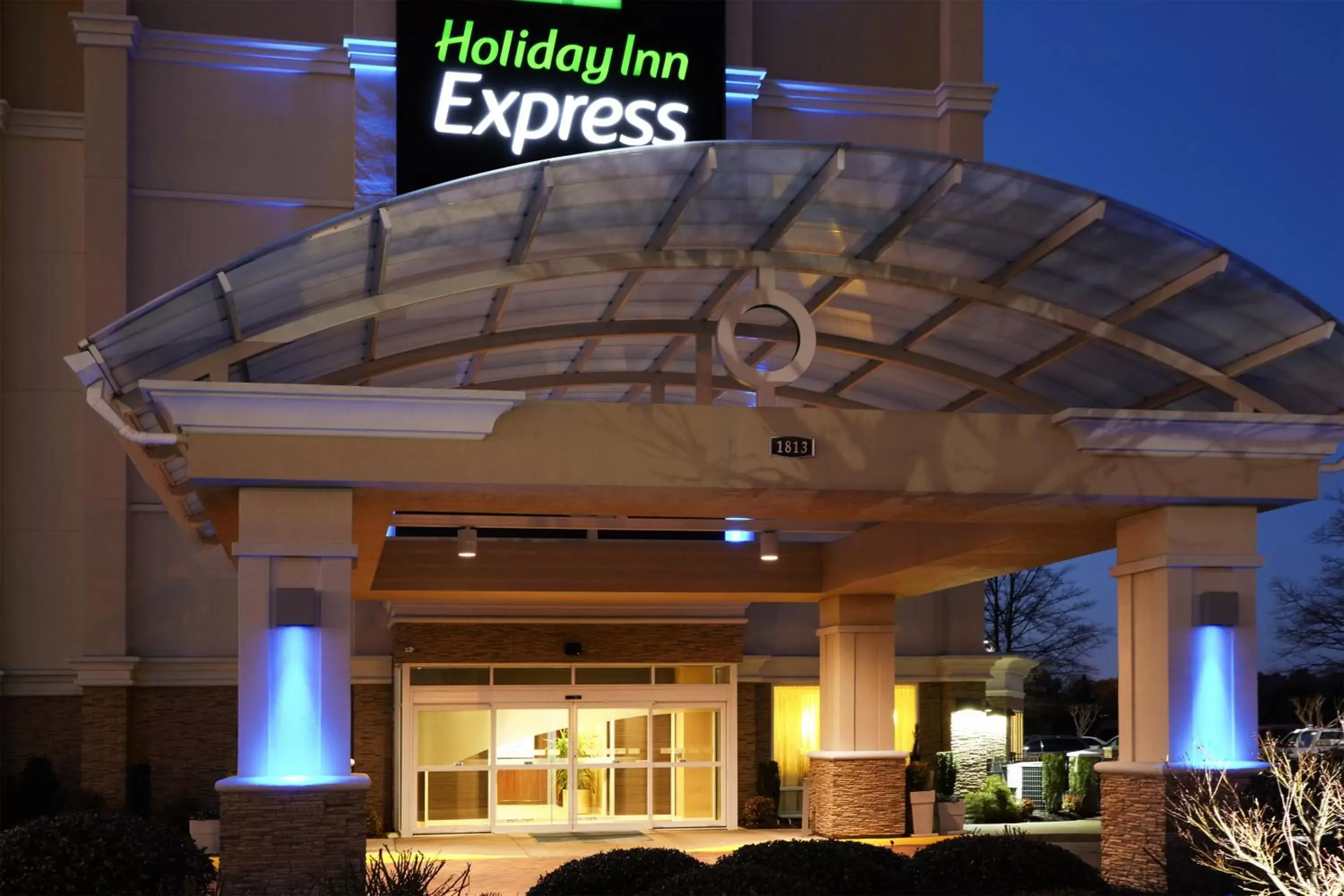 Property Building in Holiday Inn Express Hotels- Hampton, an IHG Hotel