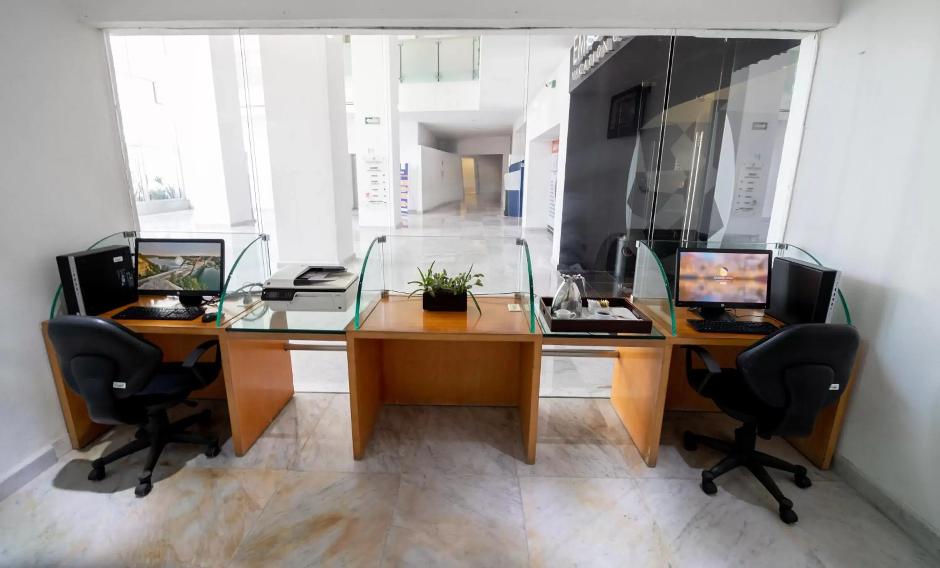Business facilities, Business Area/Conference Room in Emporio Acapulco