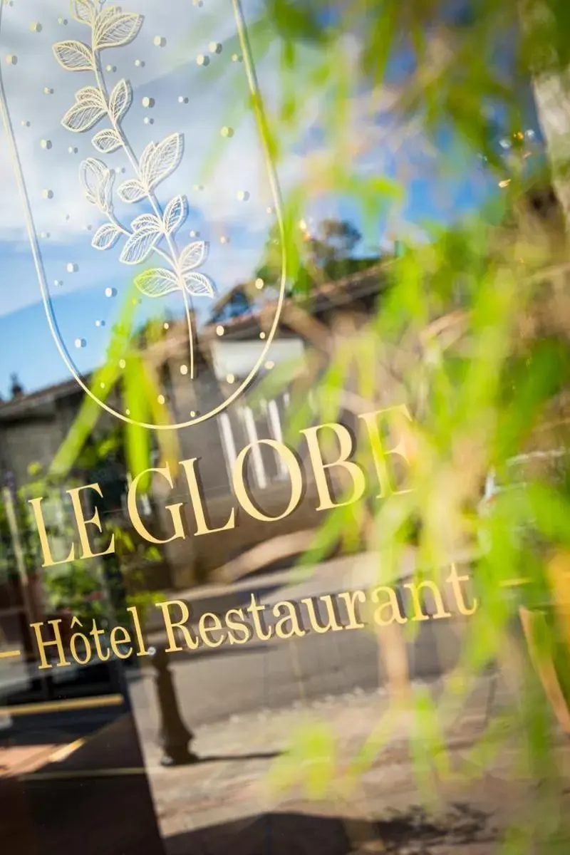 Property Logo/Sign in Hôtel - Restaurant Le Globe
