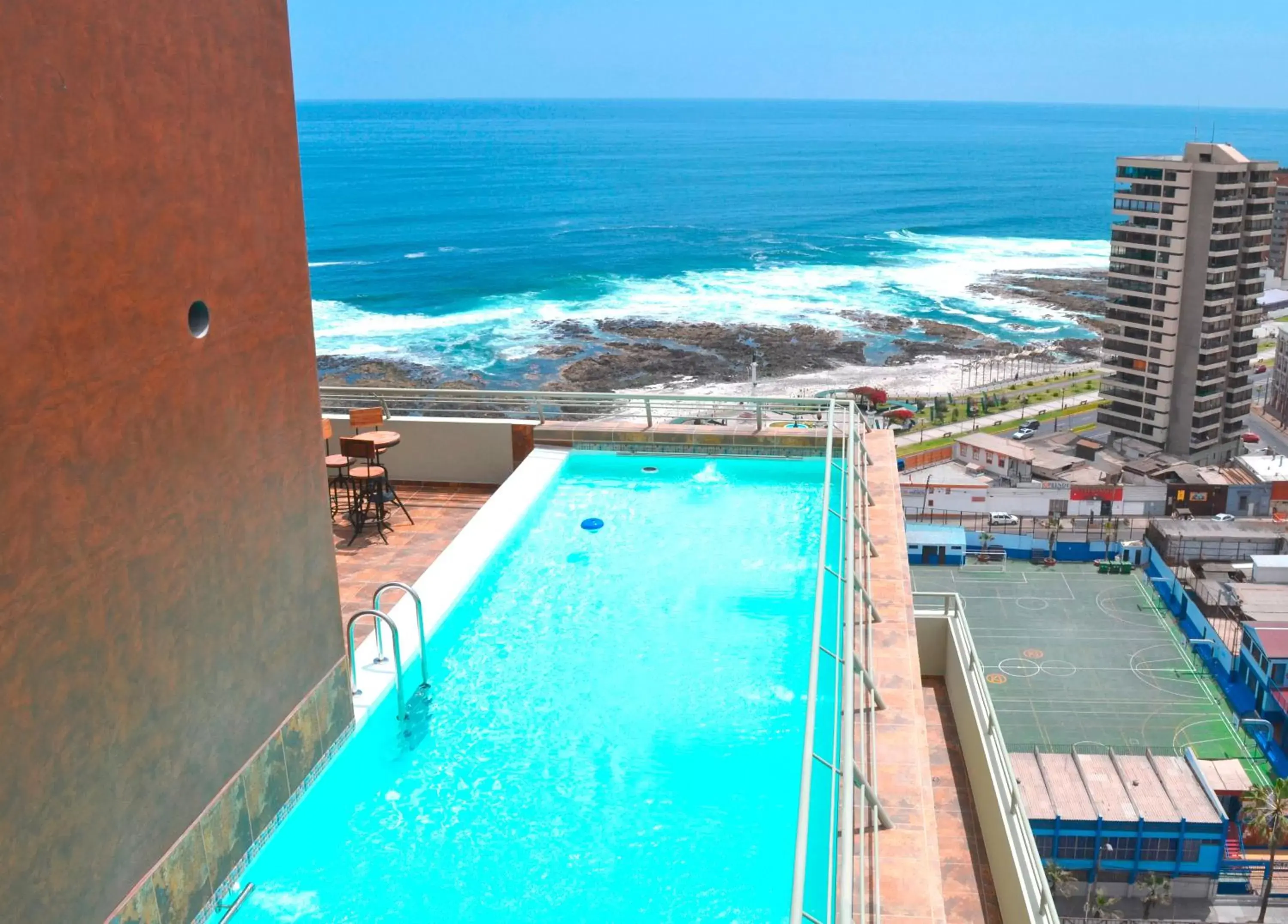 Balcony/Terrace, Pool View in Gran Cavancha Hotel & Apartment