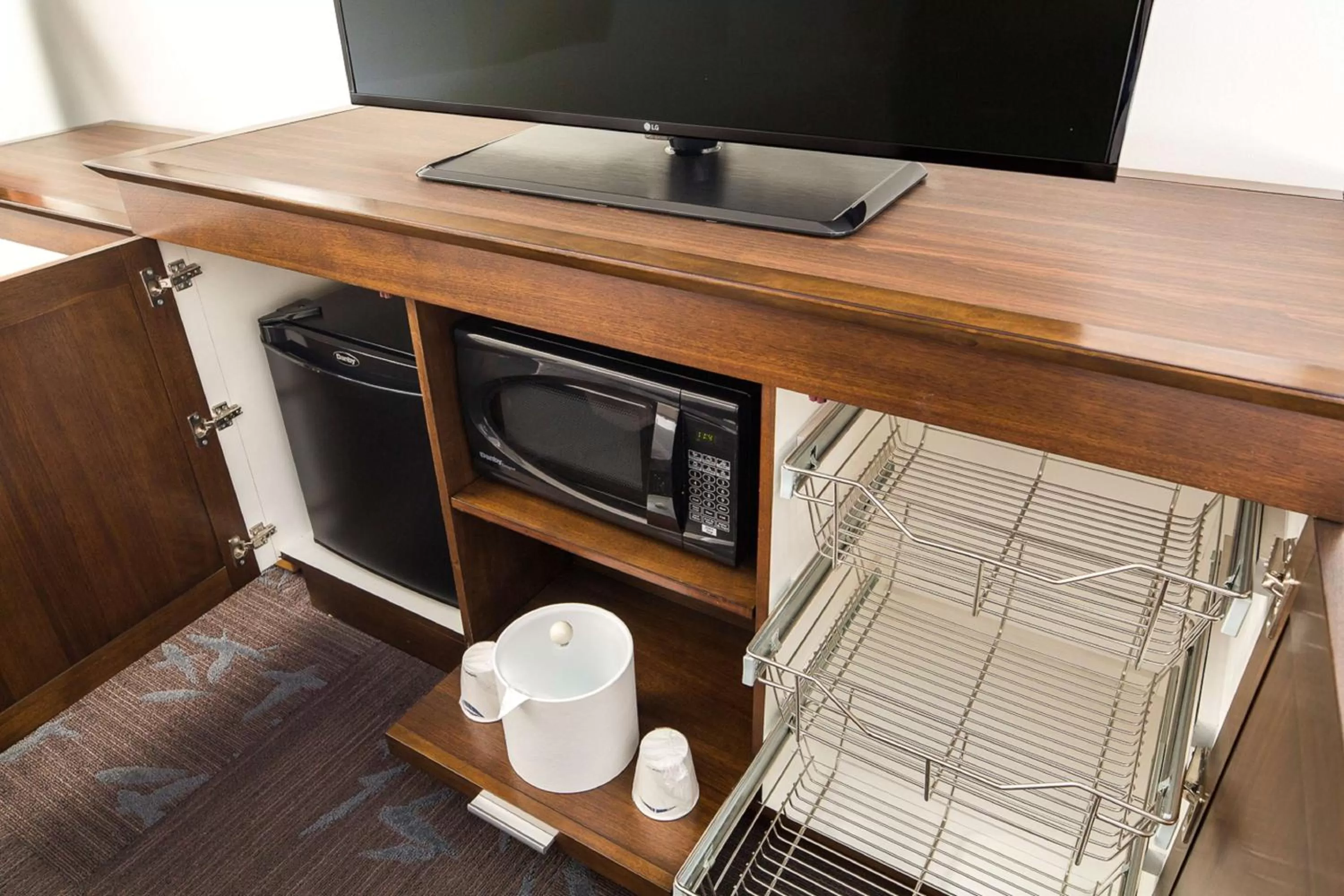 Bed in Hampton Inn & Suites Dallas Downtown