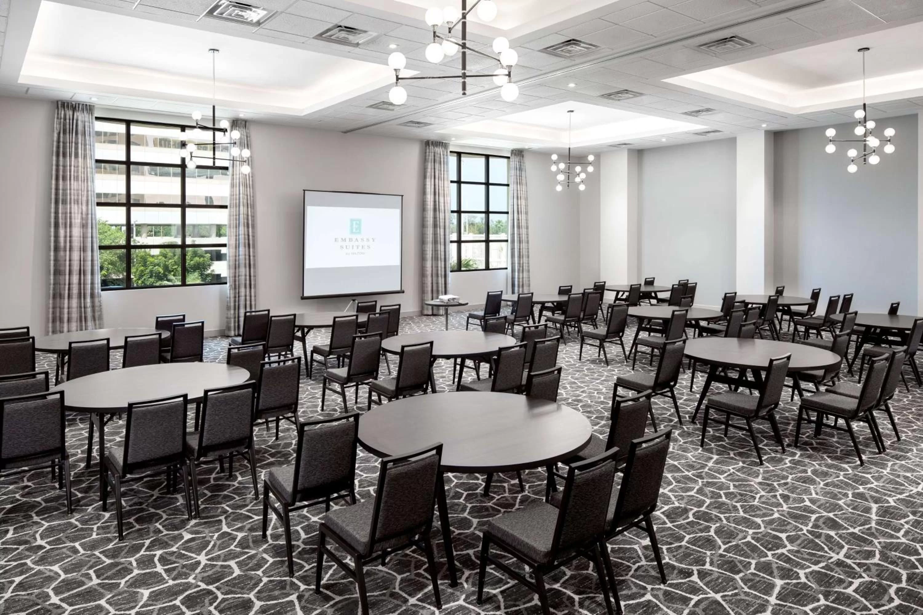 Meeting/conference room in Embassy Suites by Hilton Tampa Airport Westshore