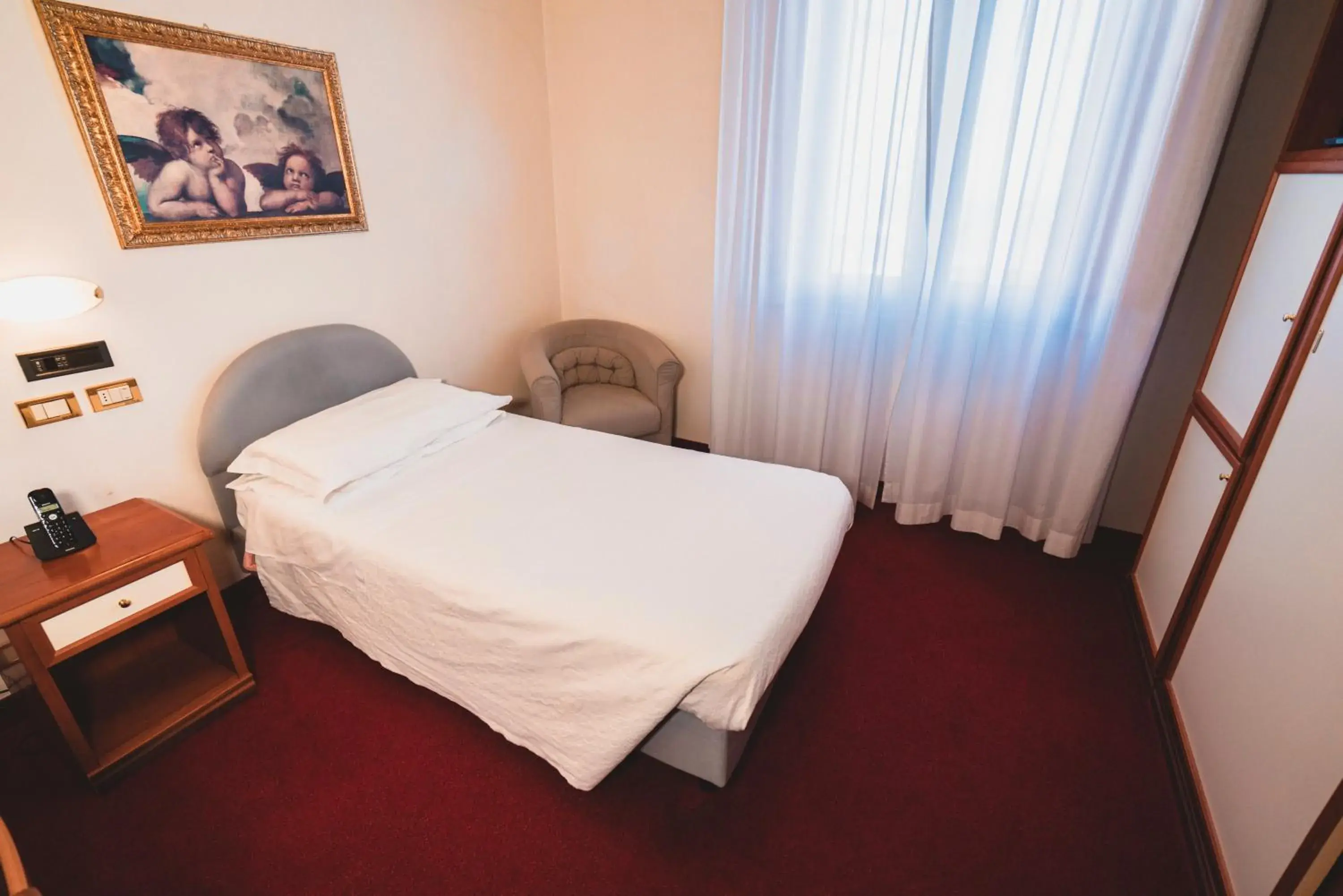 Photo of the whole room, Bed in Grand Hotel Milano