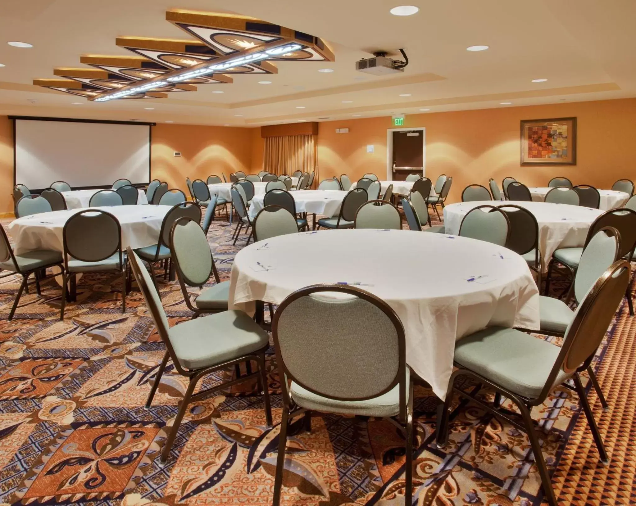 Banquet/Function facilities, Banquet Facilities in Holiday Inn Express & Suites Sacramento NE Cal Expo, an IHG Hotel