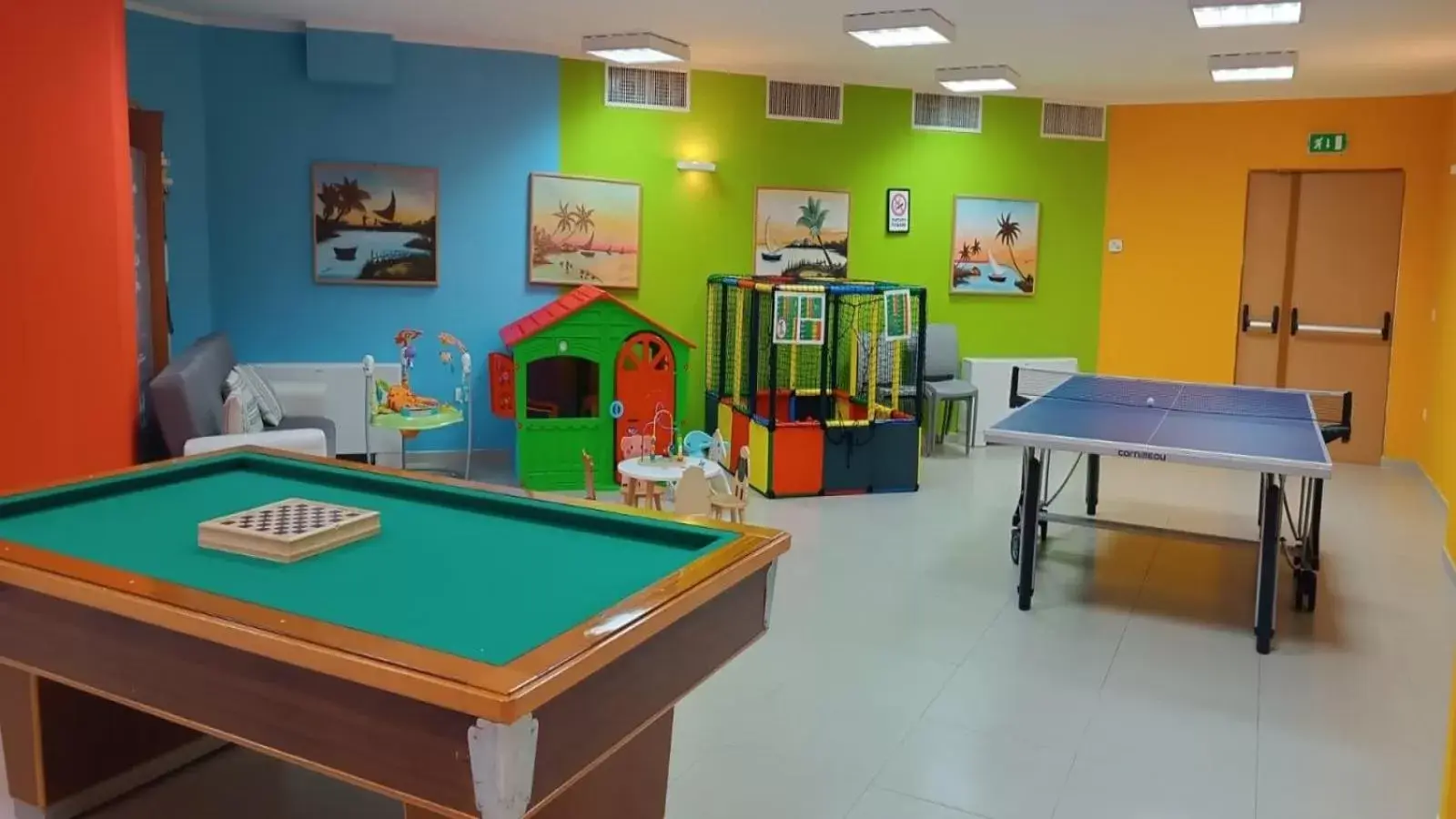 Children play ground, Billiards in Alma di Alghero Hotel