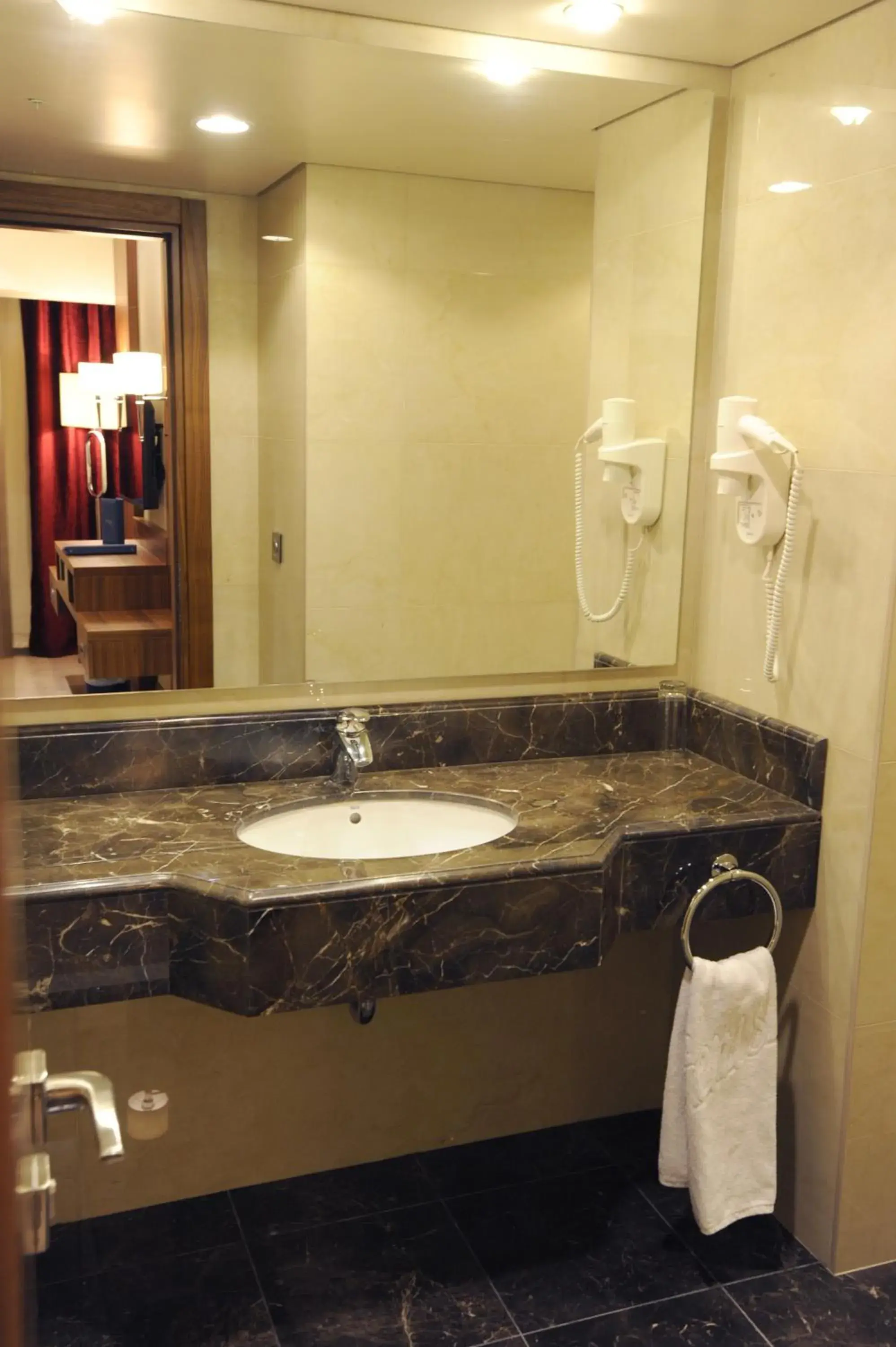 Shower, Bathroom in Gems Hotel