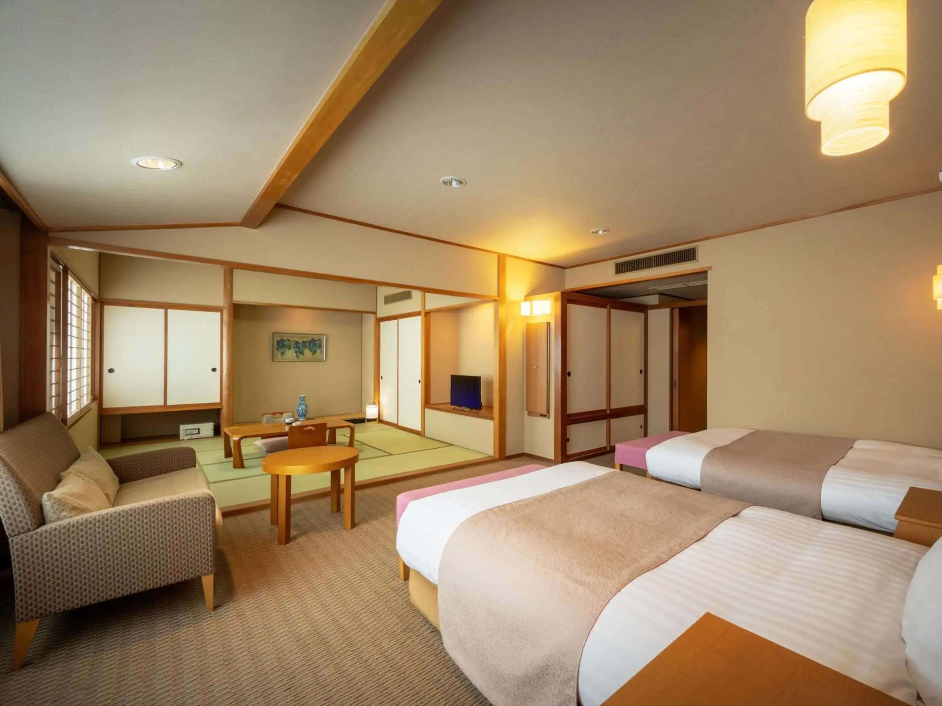 Photo of the whole room in Zao Kokusai Hotel