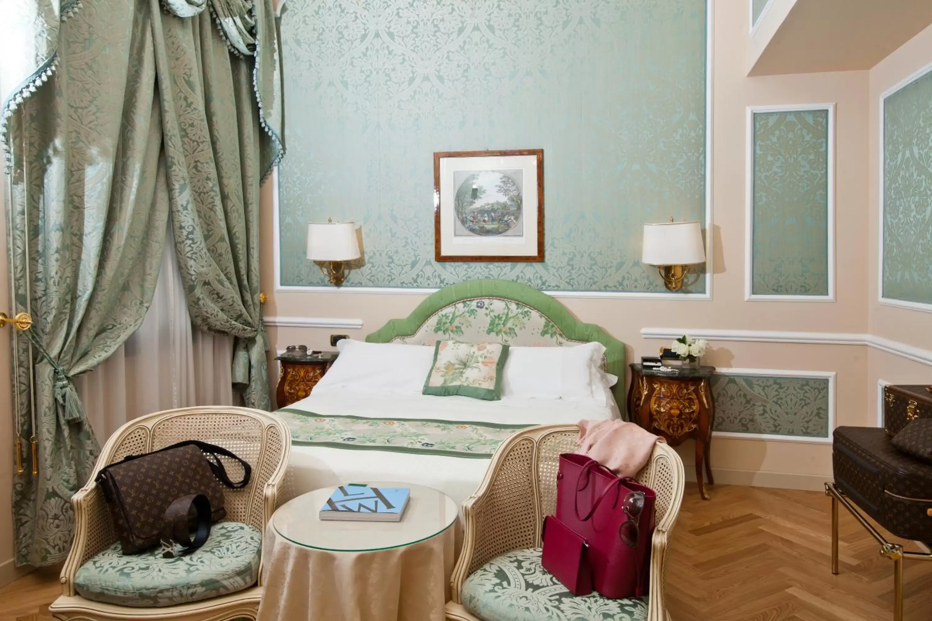 Bedroom, Bed in Grand Hotel Majestic gia' Baglioni