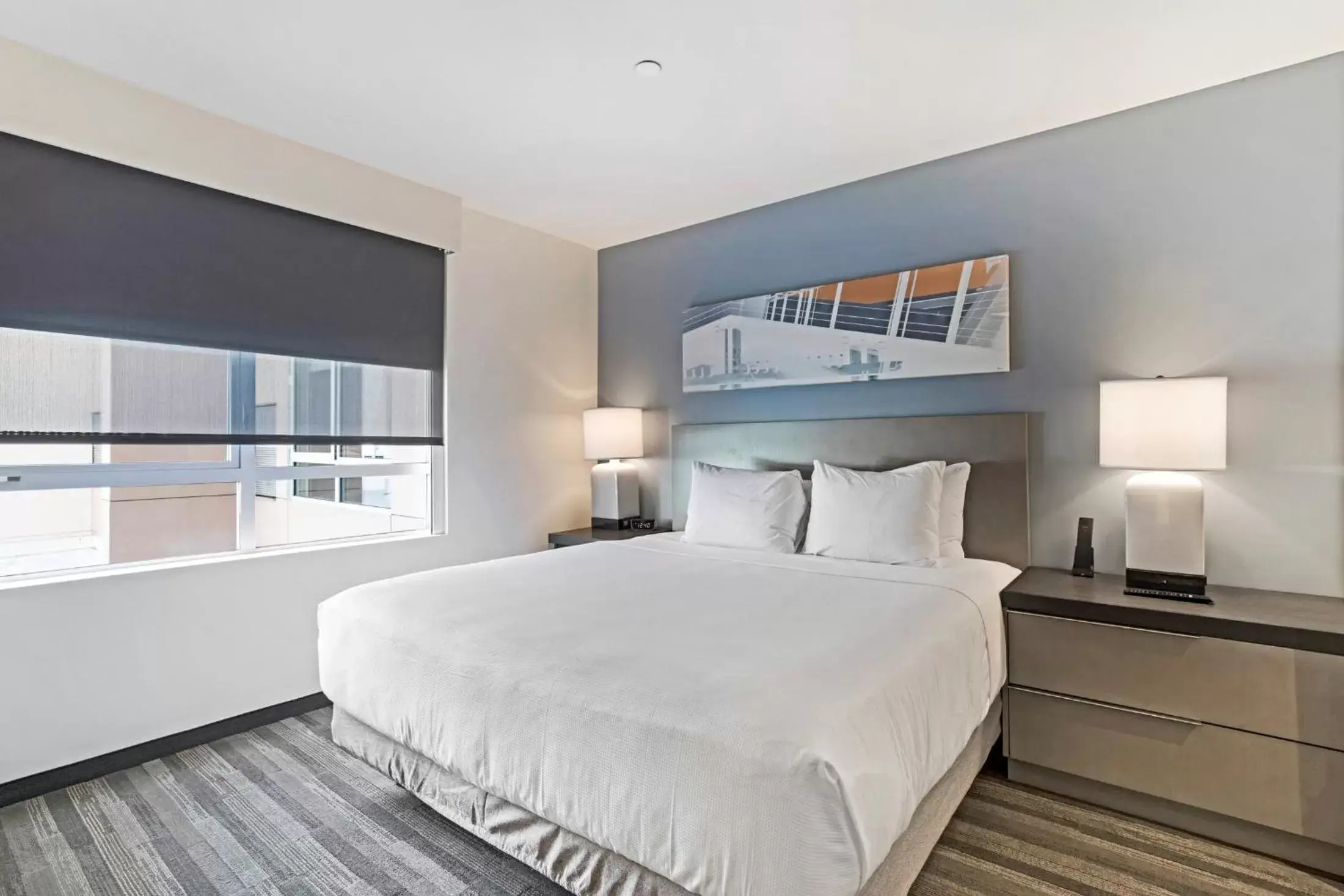 Bedroom, Bed in Hyatt House LA - University Medical Center Bedroom, Bed in Hyatt House LA - University Medical Center