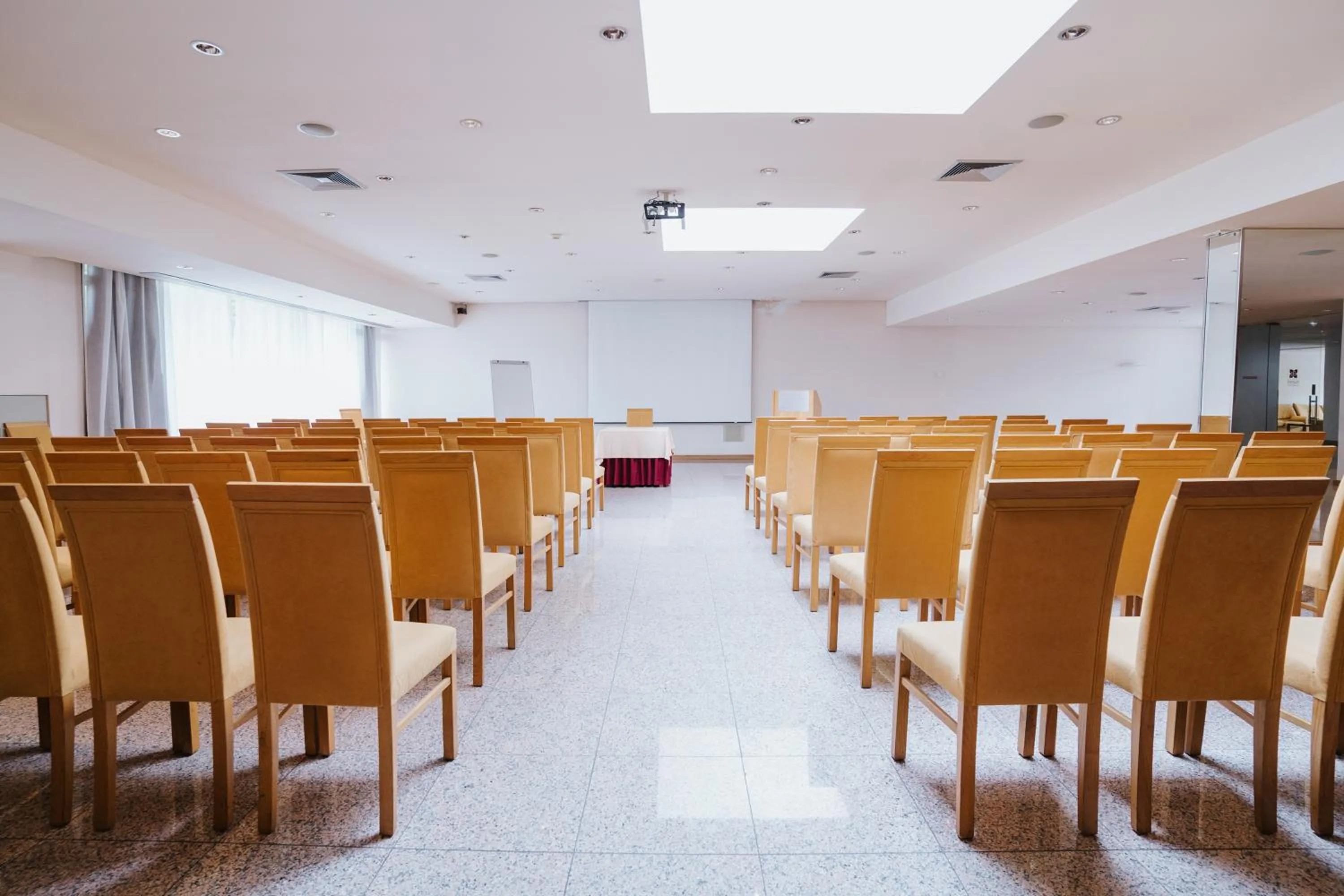 Business facilities in Hotel Premium Porto Maia