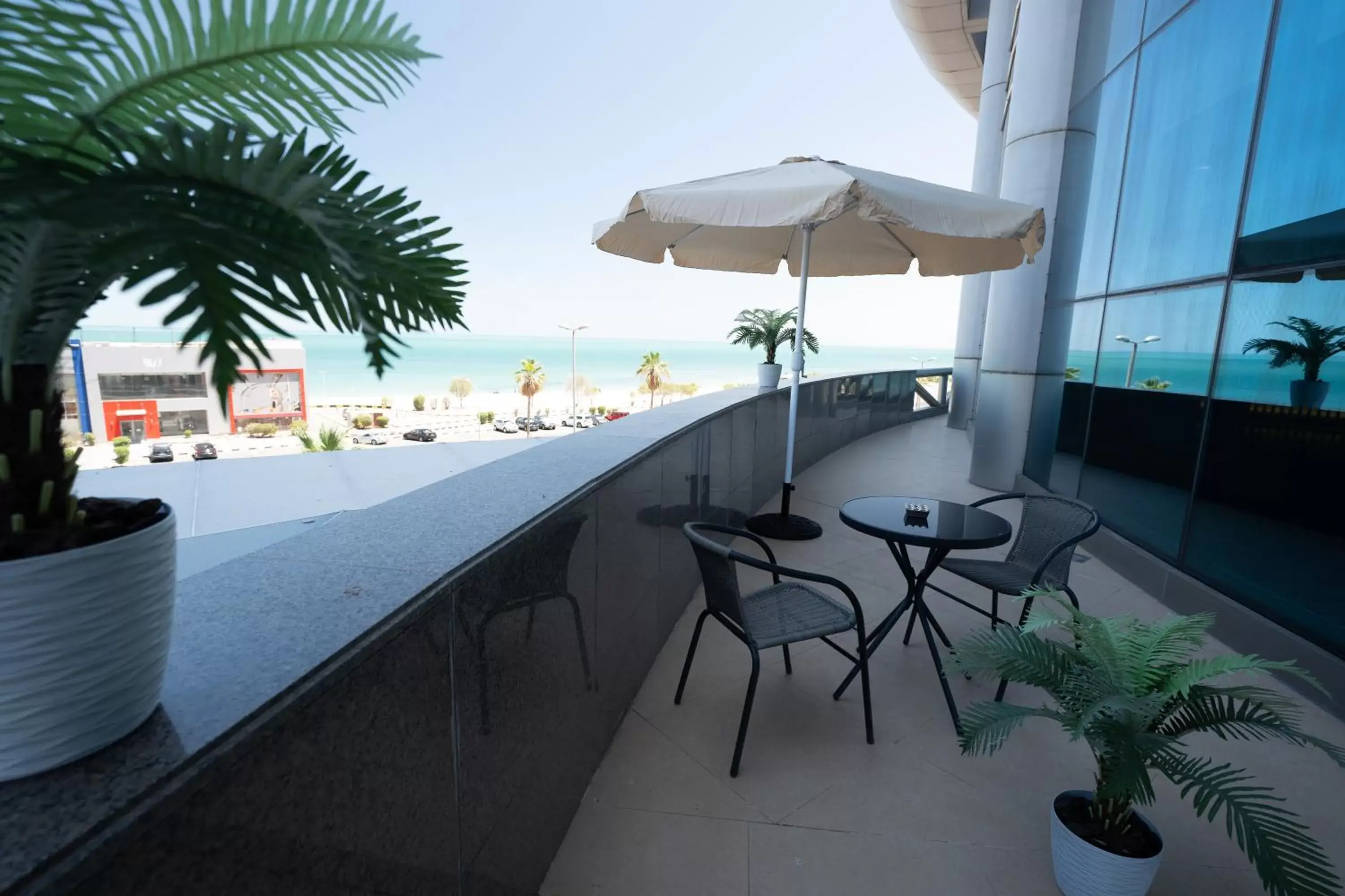 Swimming pool, Balcony/Terrace in Grand Hotel