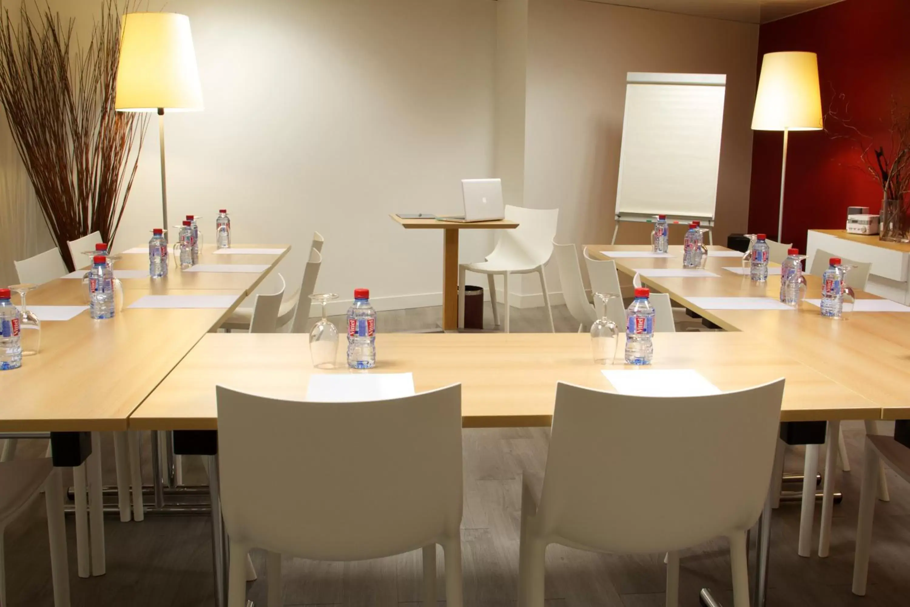 Business facilities in Hotel Le Richemont