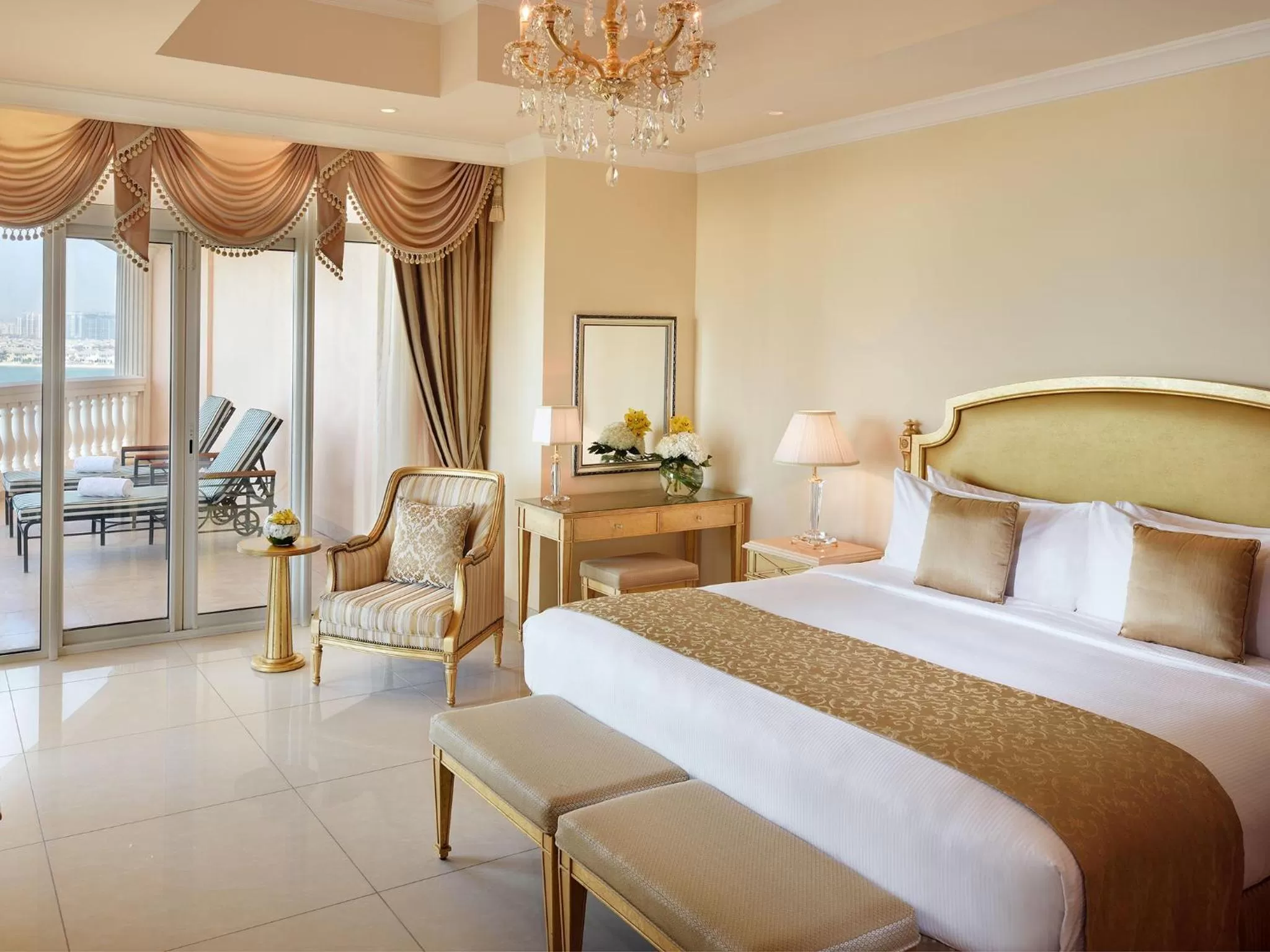 Bedroom, Bed in Kempinski Hotel & Residences Palm Jumeirah