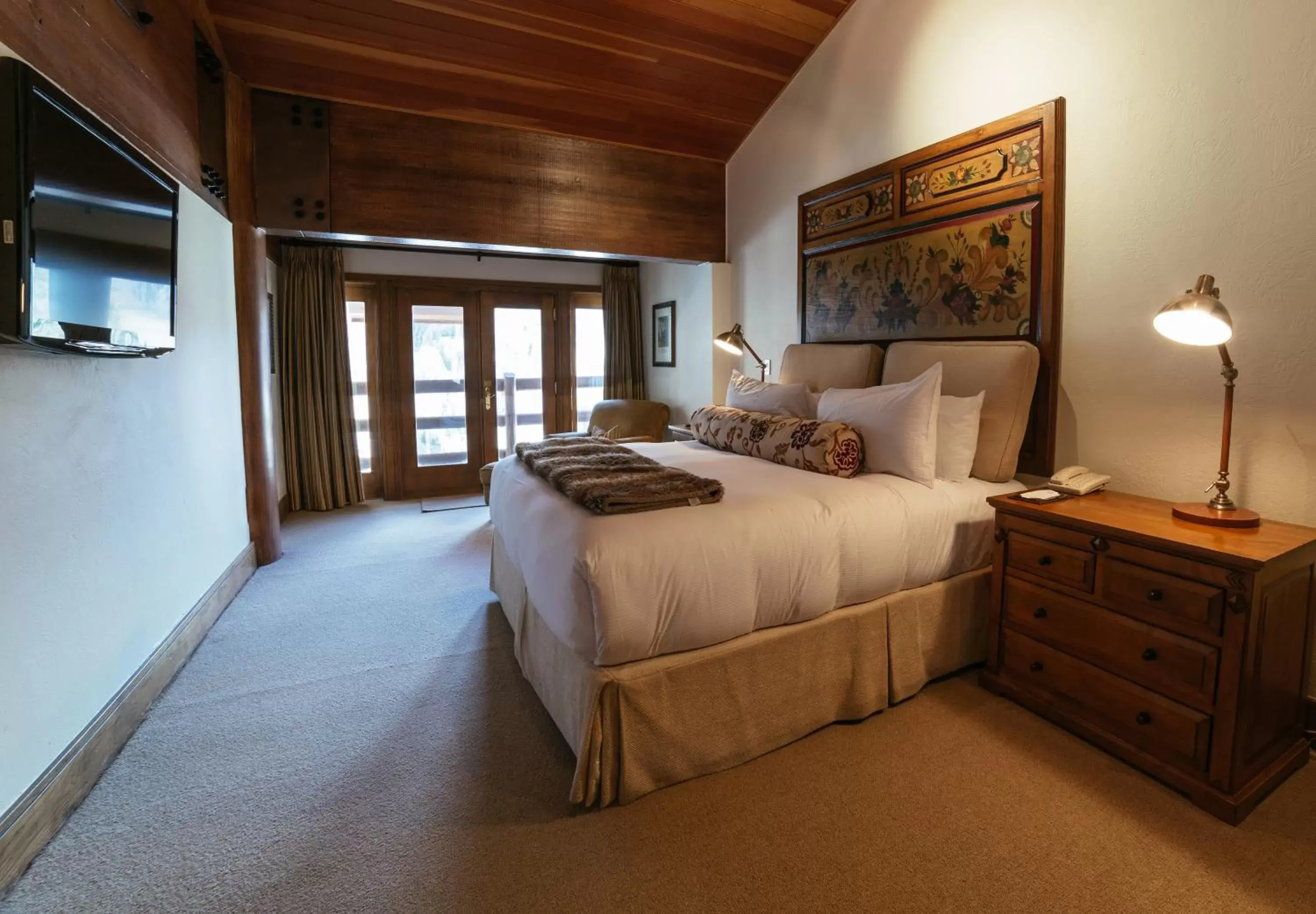 Bedroom, Bed in Stein Eriksen Lodge Deer Valley