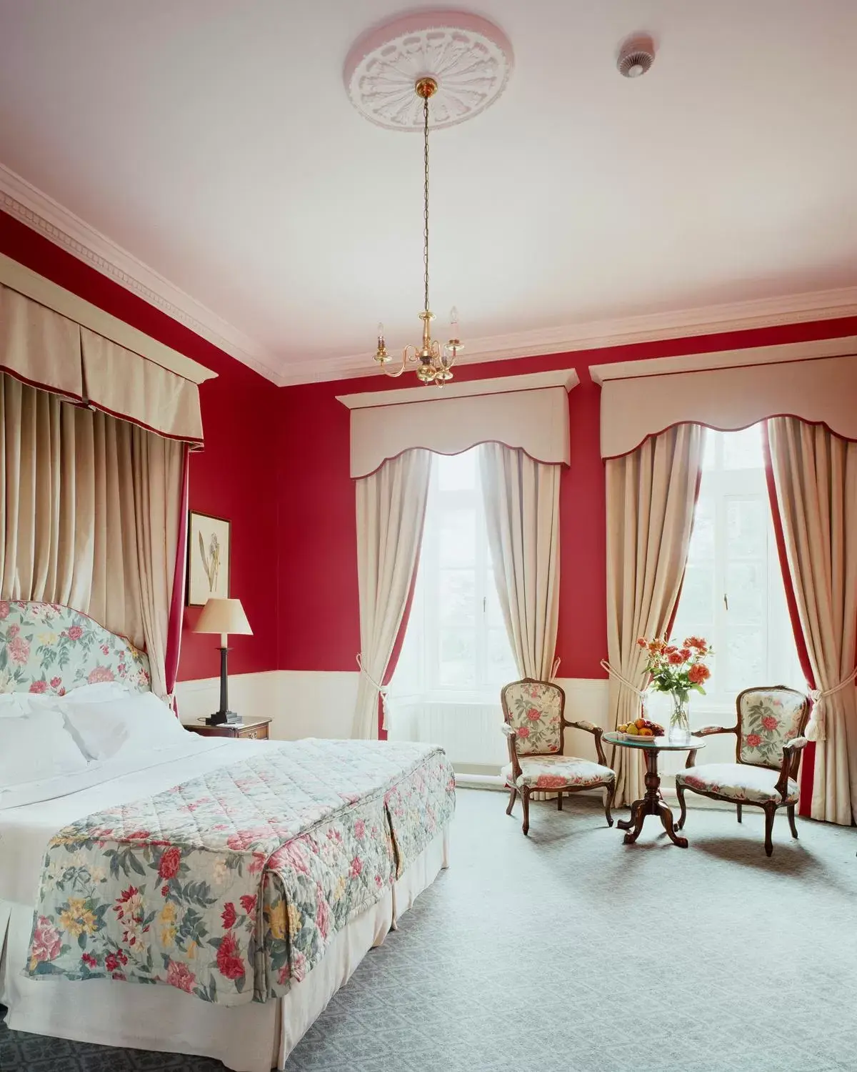 Bed in Ballymascanlon Hotel and Golf Resort