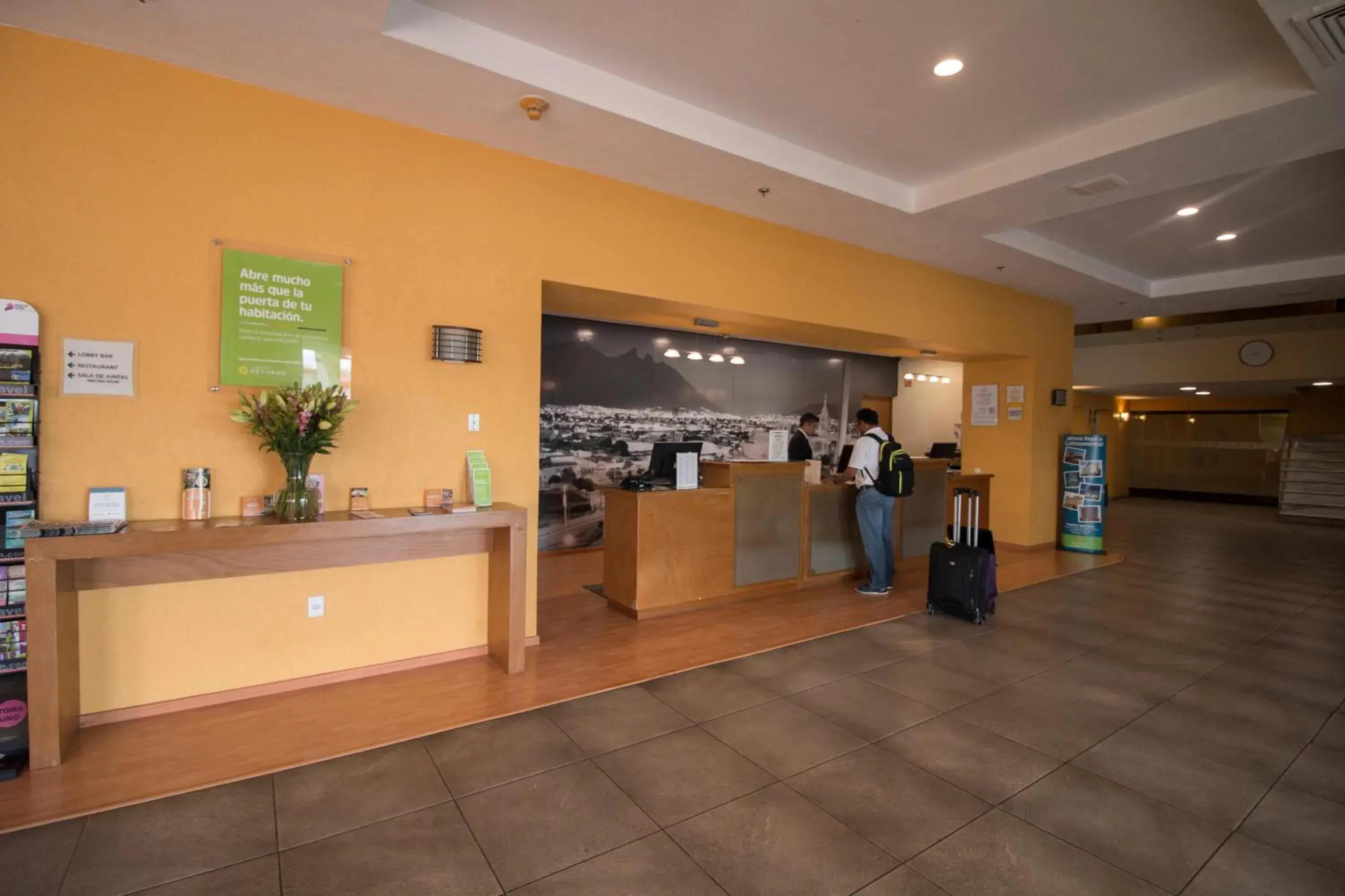 Lobby or reception in CHN Hotel Monterrey Norte, Trademark Collection by Wyndham