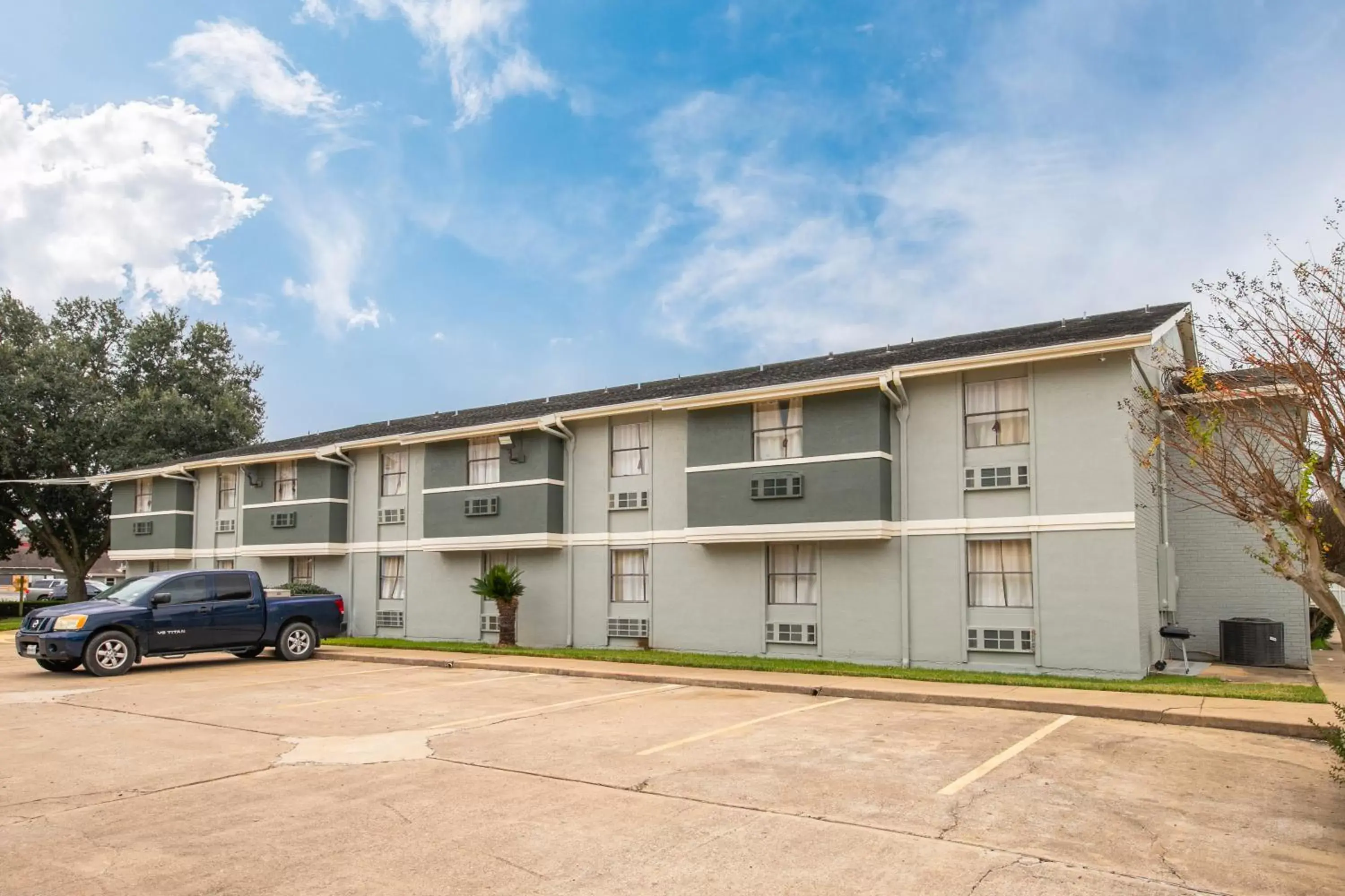 Property Building in Americas Best Value Inn Brenham