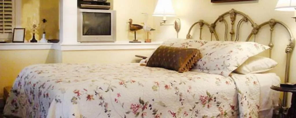 Other, Bed in The Inn at Stony Creek