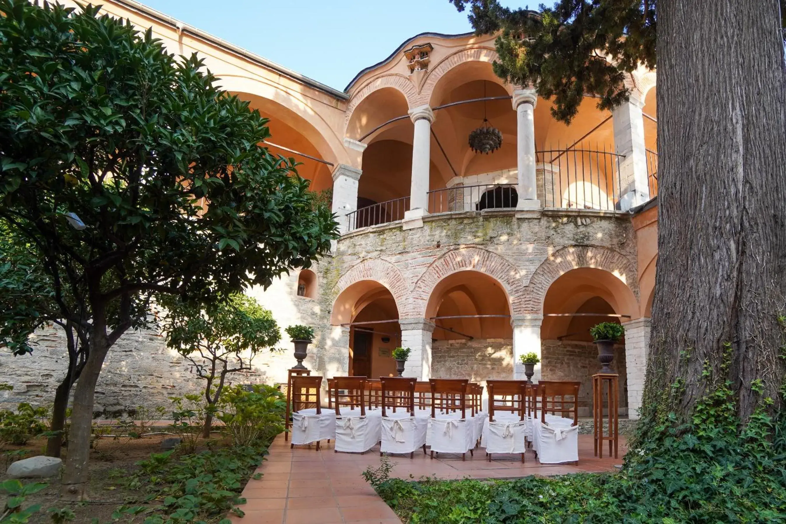 Garden, Property Building in Imaret Hotel