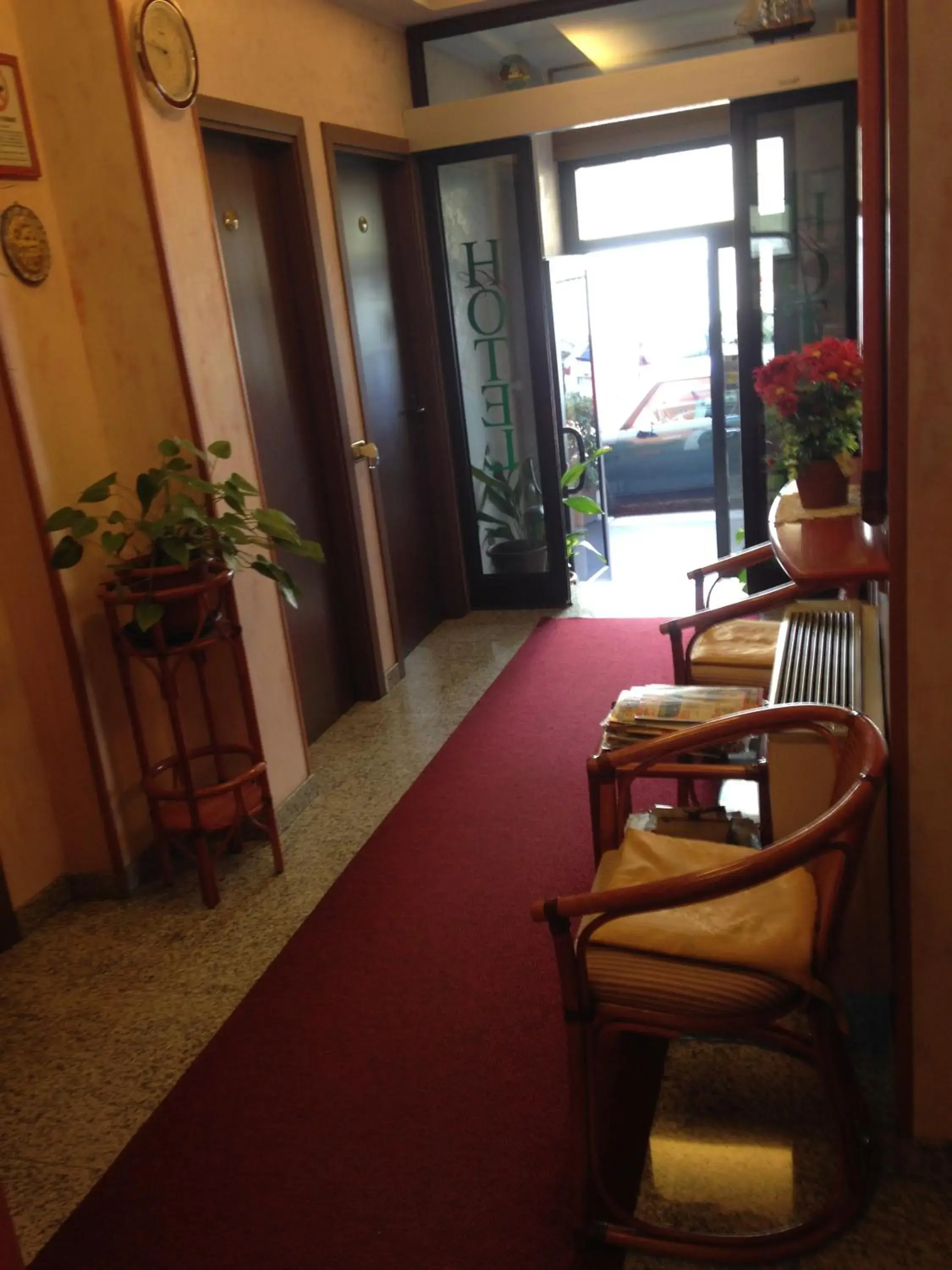 Seating area in Hotel La Caravella
