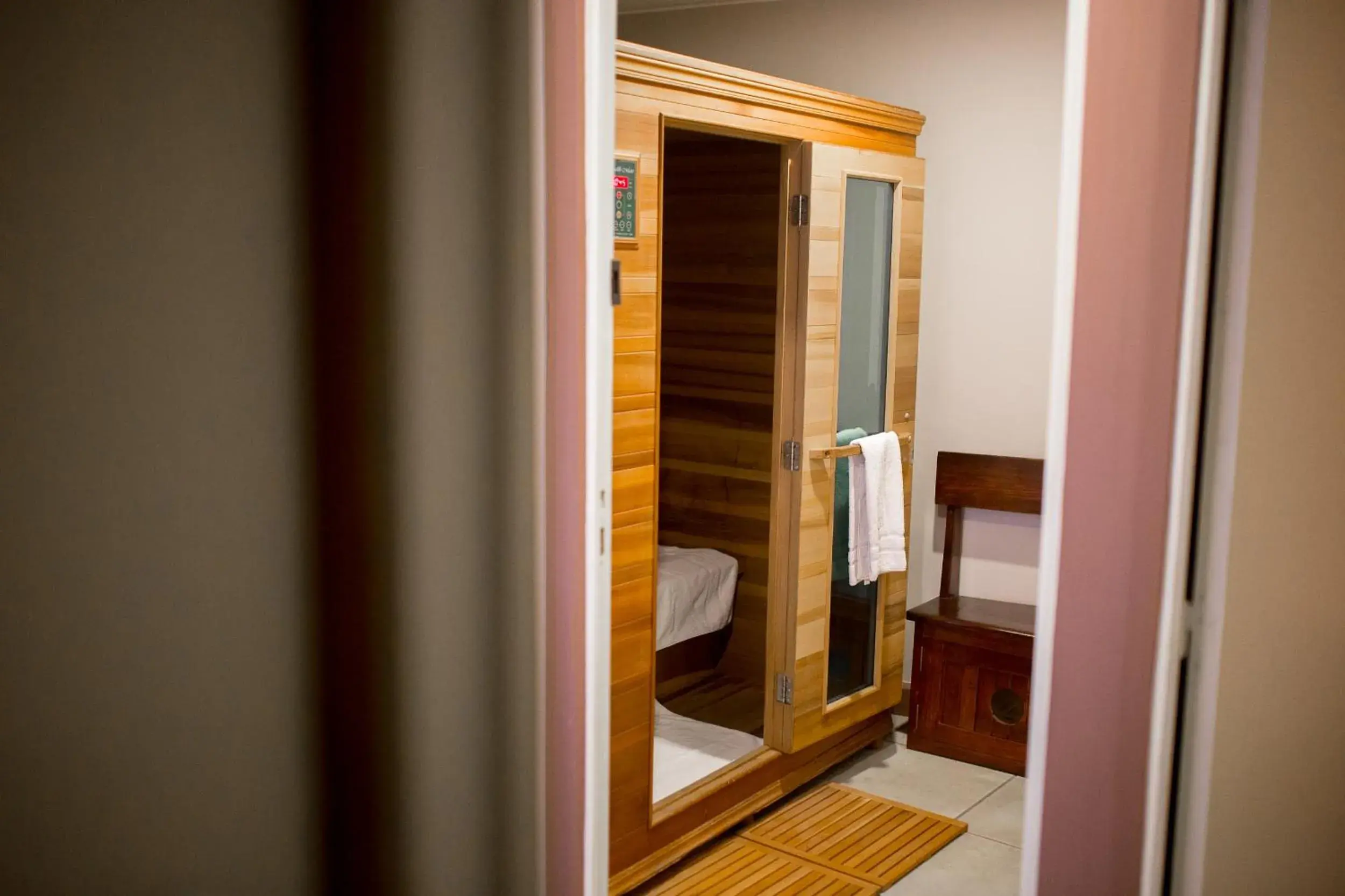 Sauna in TANA Hotel