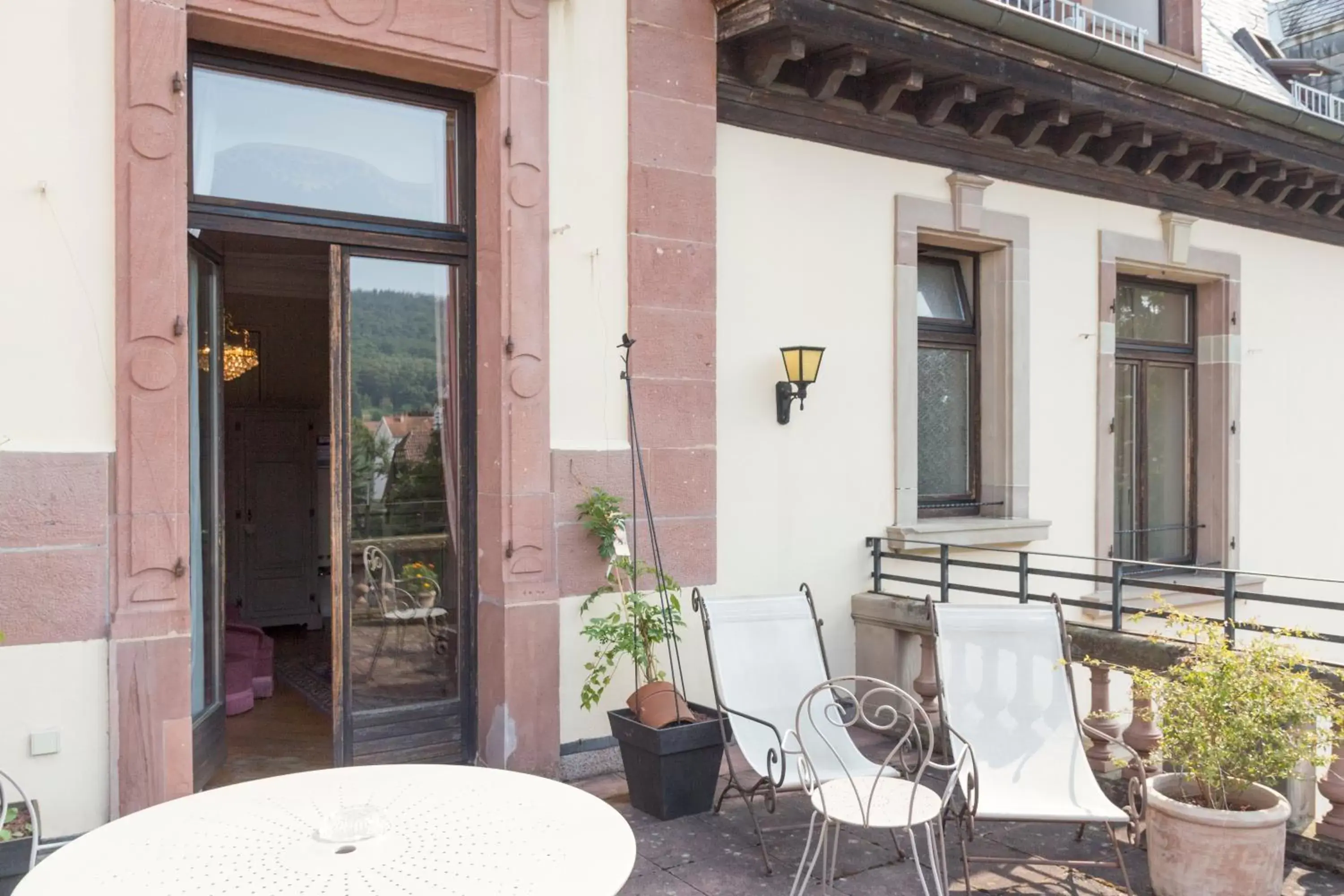 Balcony/Terrace, Patio/Outdoor Area in Domaine de Beaupré - Hotel The Originals Relais