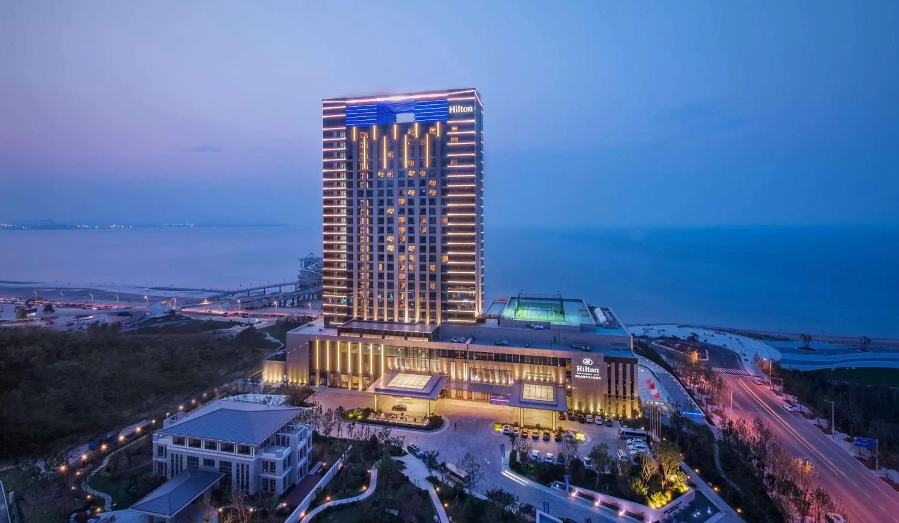 Property building, Bird's-eye View in Hilton Yantai Golden Coast