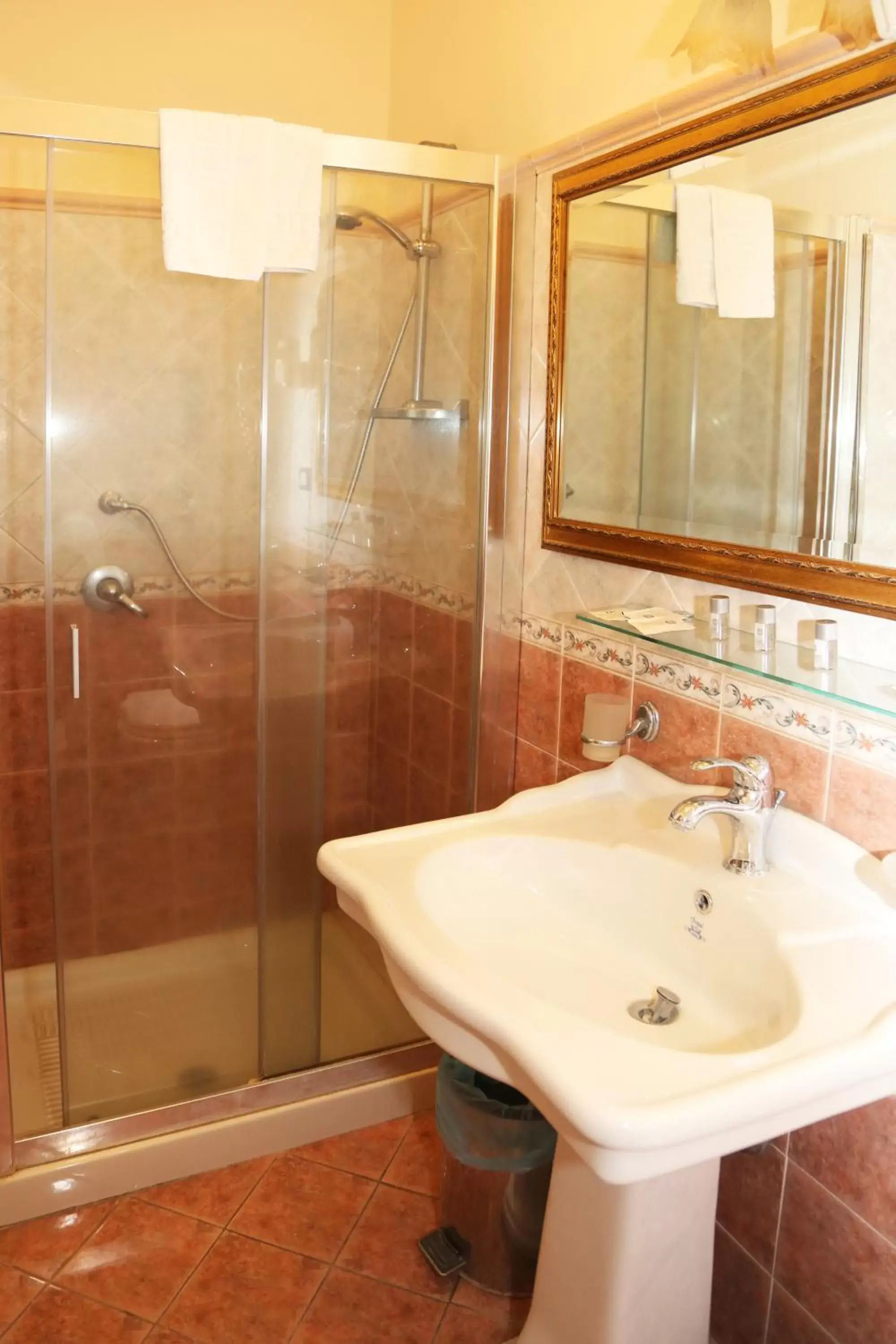 Bathroom in Nuovo Hotel Sangiuliano