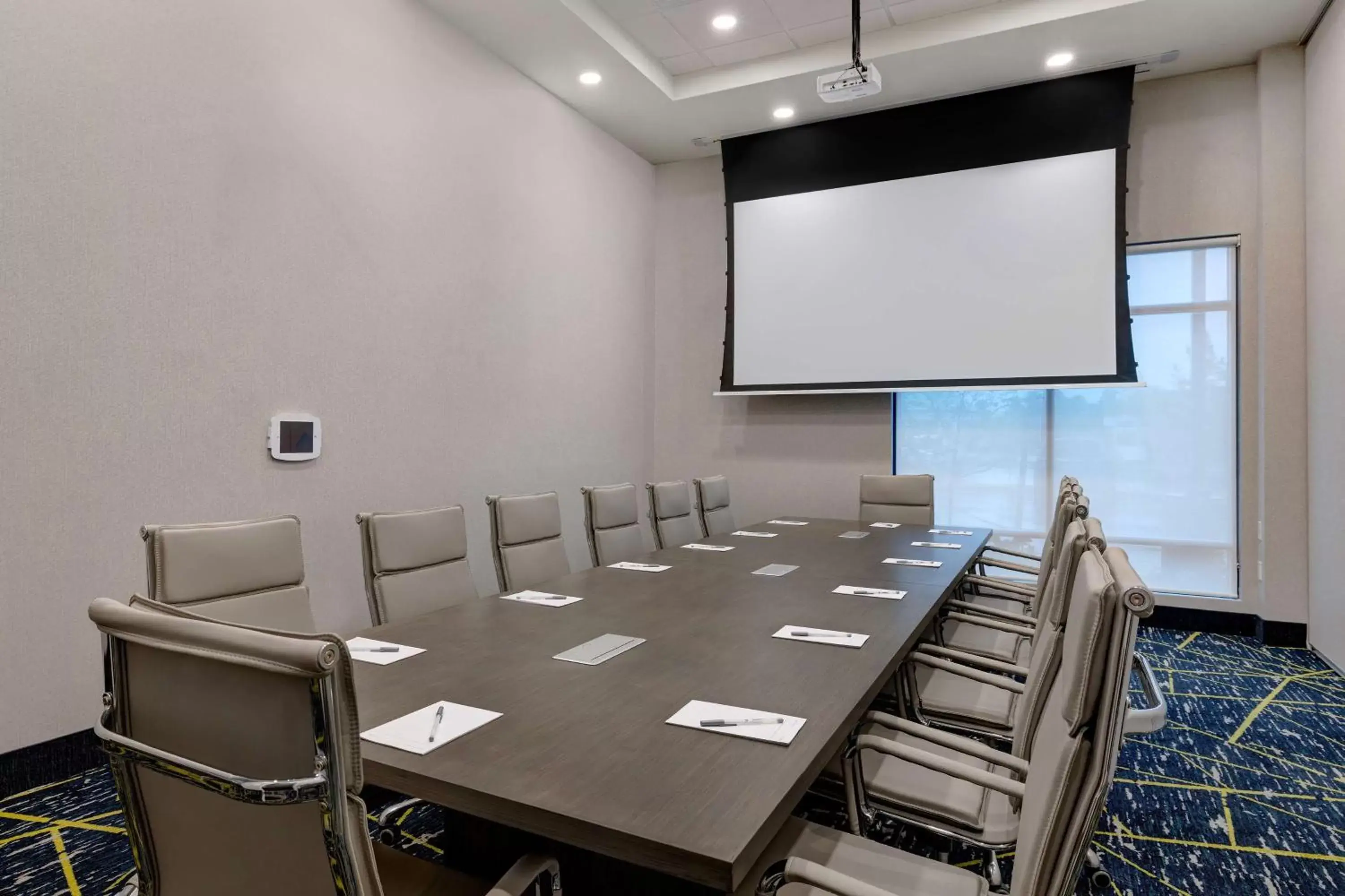 Meeting/conference room, Business Area/Conference Room in Hampton Inn & Suites Burlington, Ontario, Canada