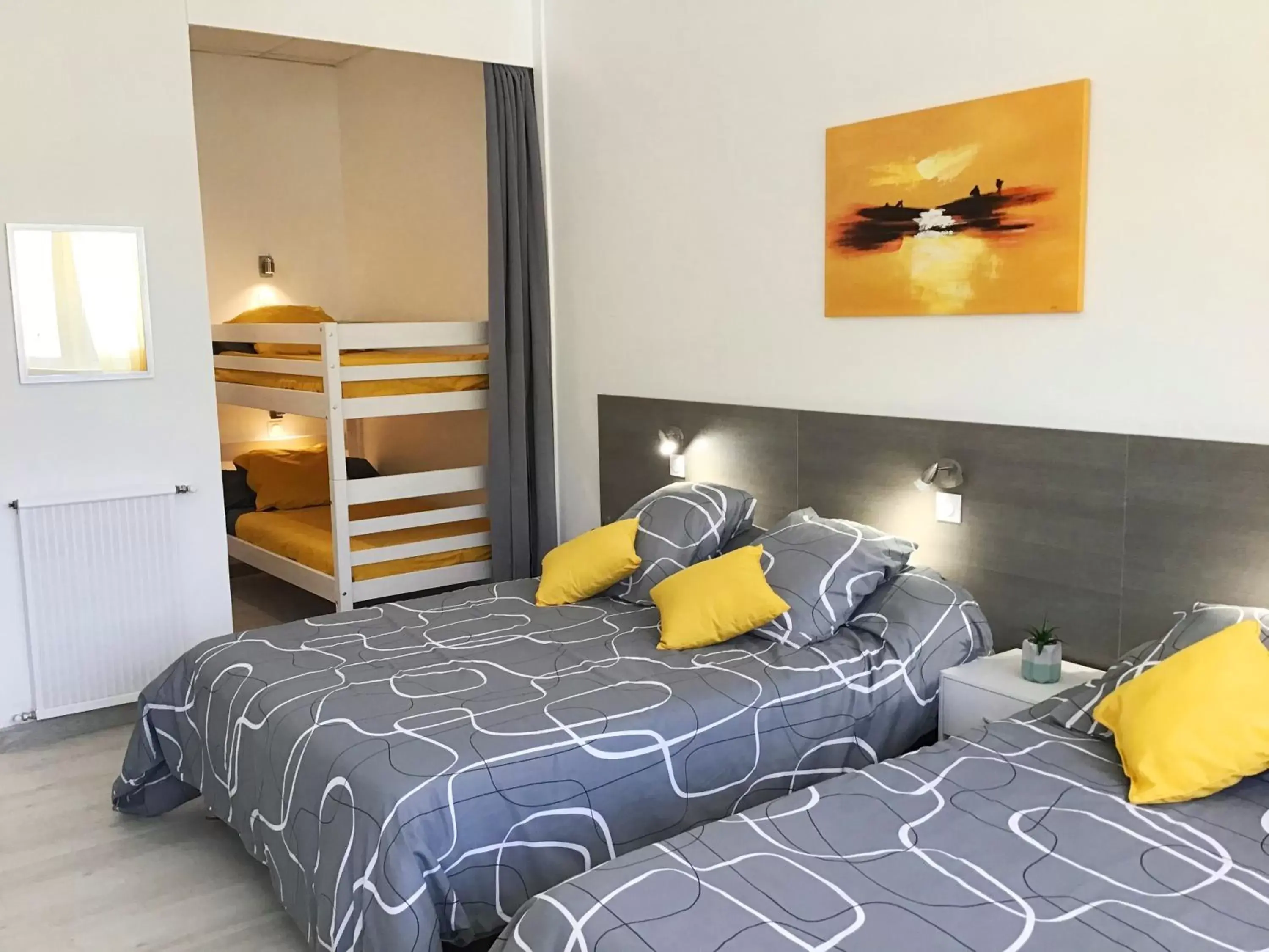 Bedroom in Appartement Le Solea 100m2 climatisé parking proche Sanctuaires