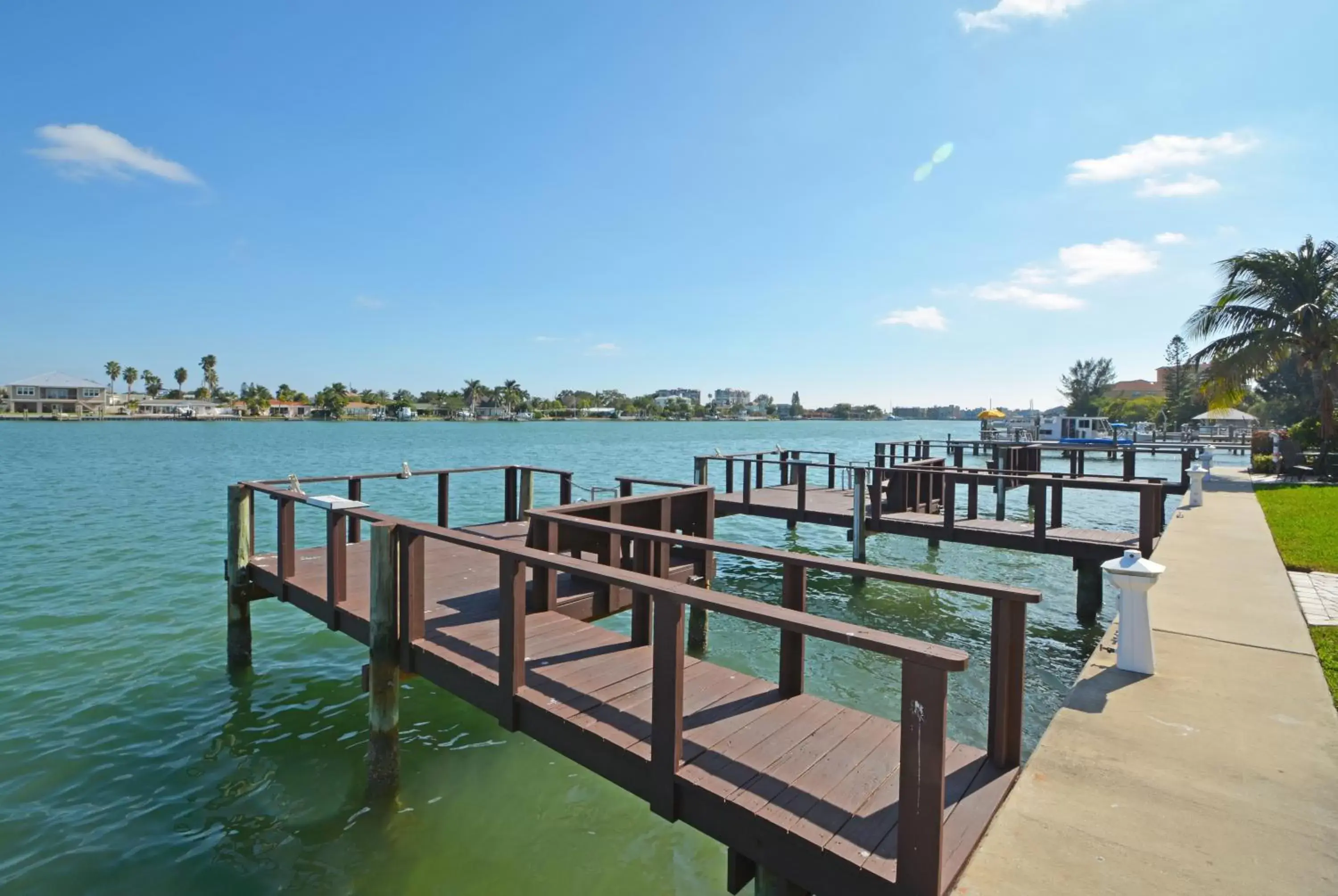 Property building in Westwinds Waterfront Resort Property building in Westwinds Waterfront Resort
