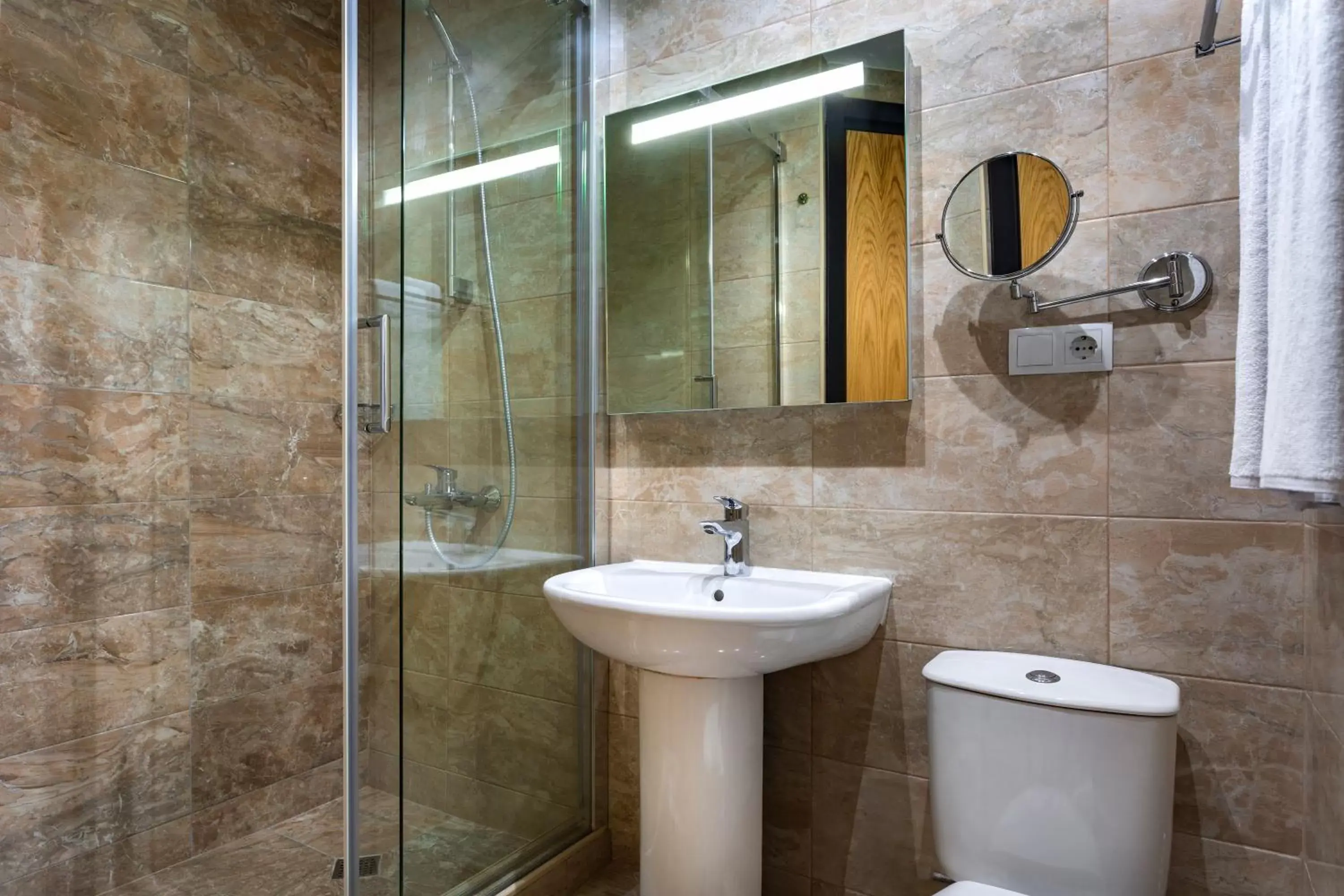 Bathroom in Citadines City Centre Tbilisi Apart`hotel