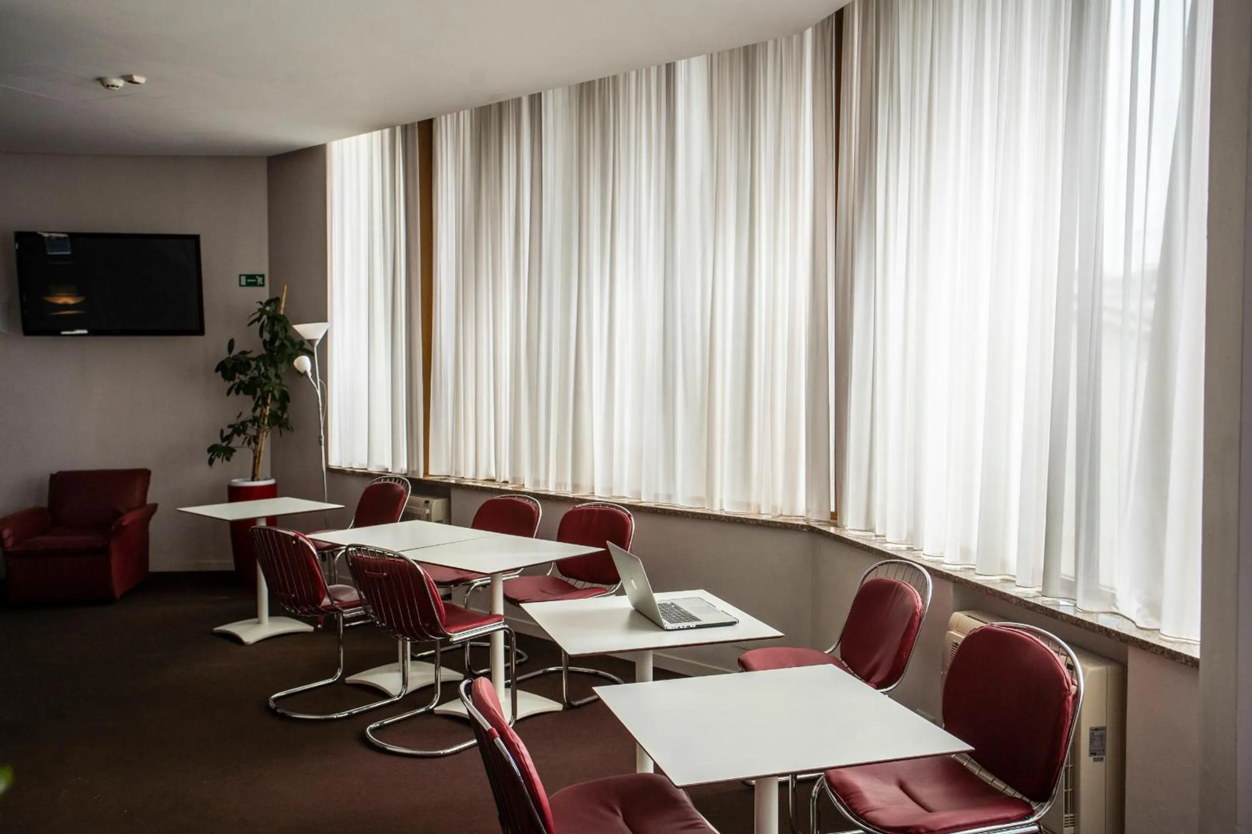 TV and multimedia in Hotel Delta