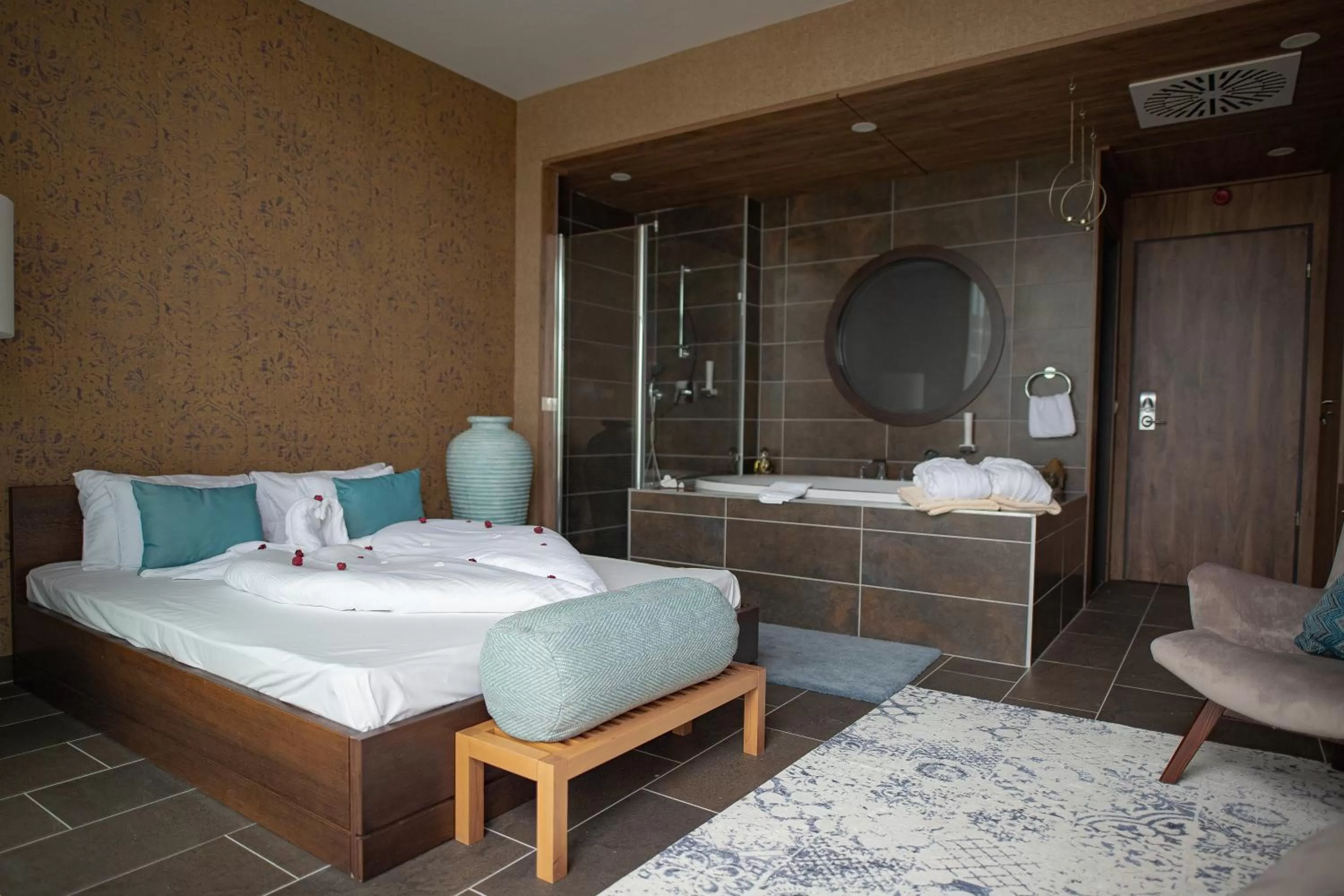 VIP, Bed in Caramell Premium Resort