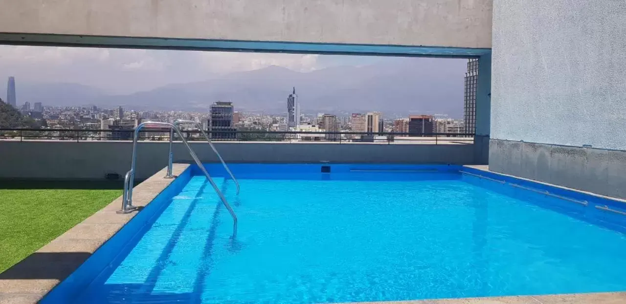 Swimming Pool in Personal Aparts Bellas Artes