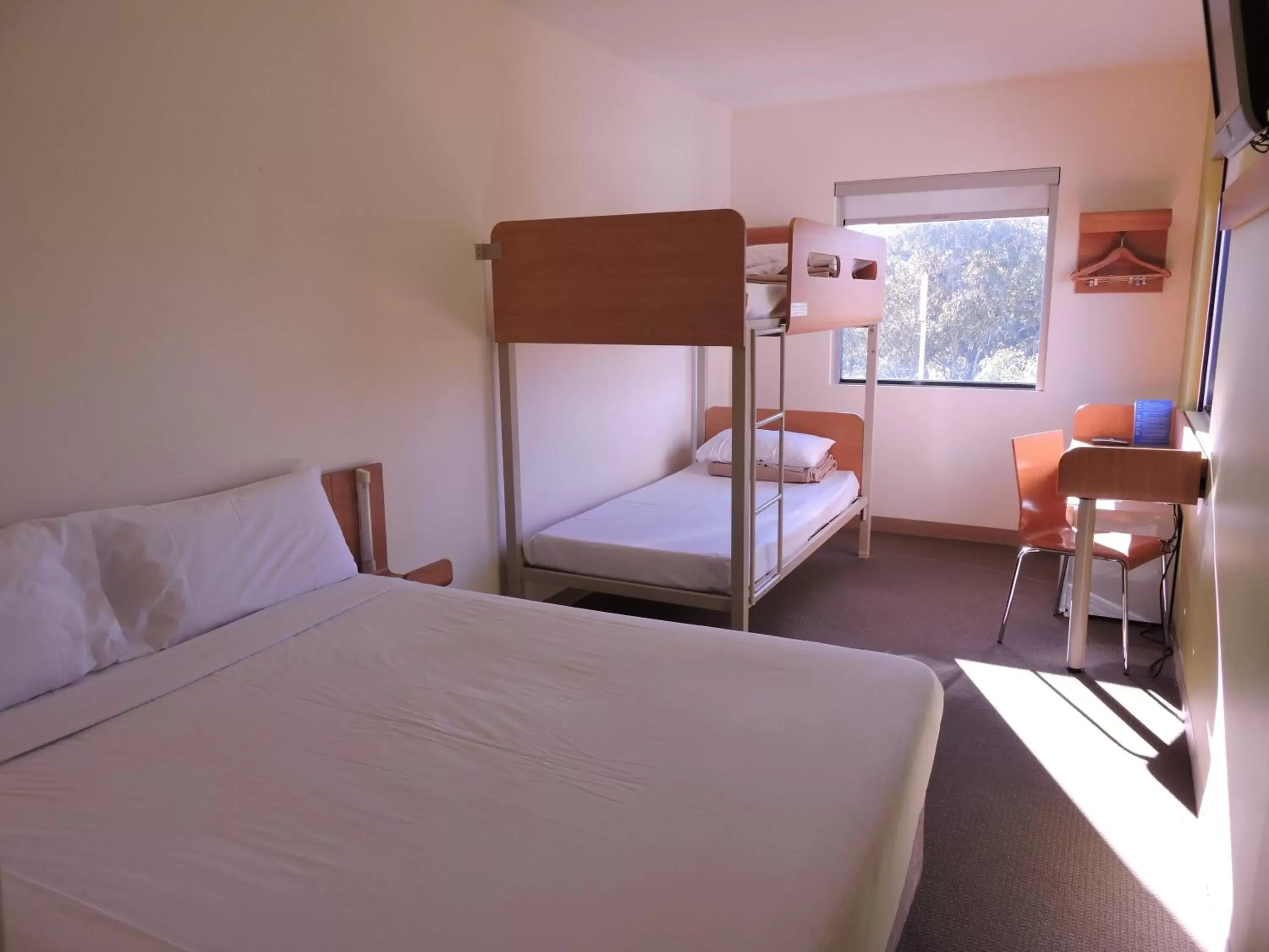 Bed, Bunk Bed in ibis Budget Sydney Olympic Park