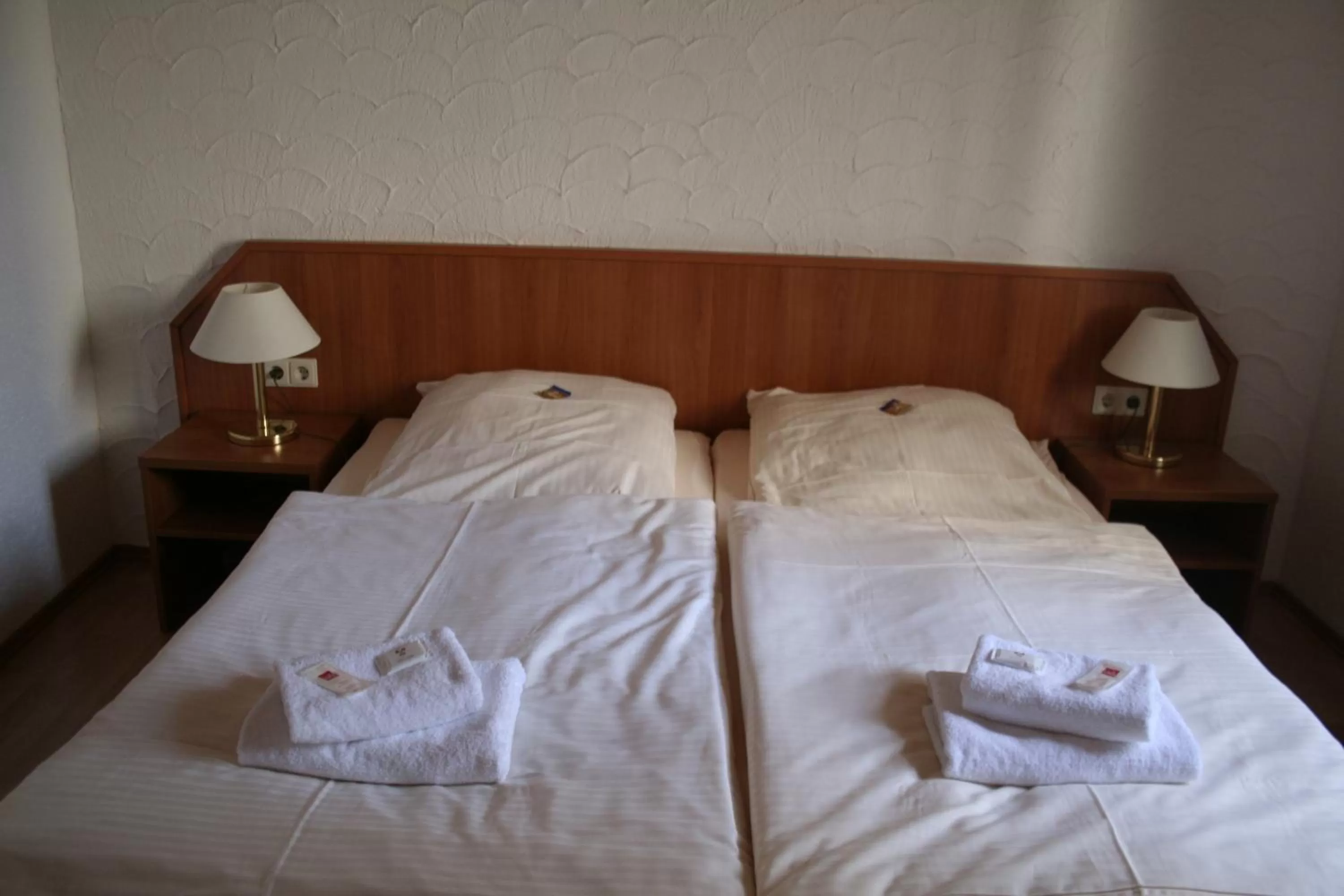 Bed in Landgasthof Hotel Rebe Alzey