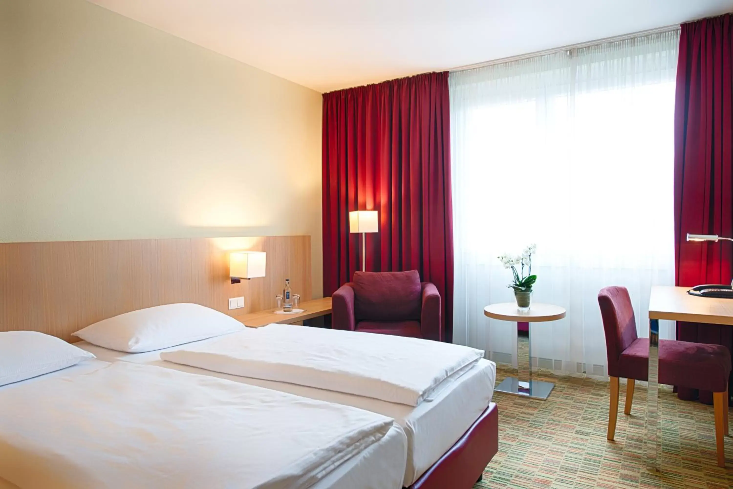 Bed in Welcome Hotel Paderborn
