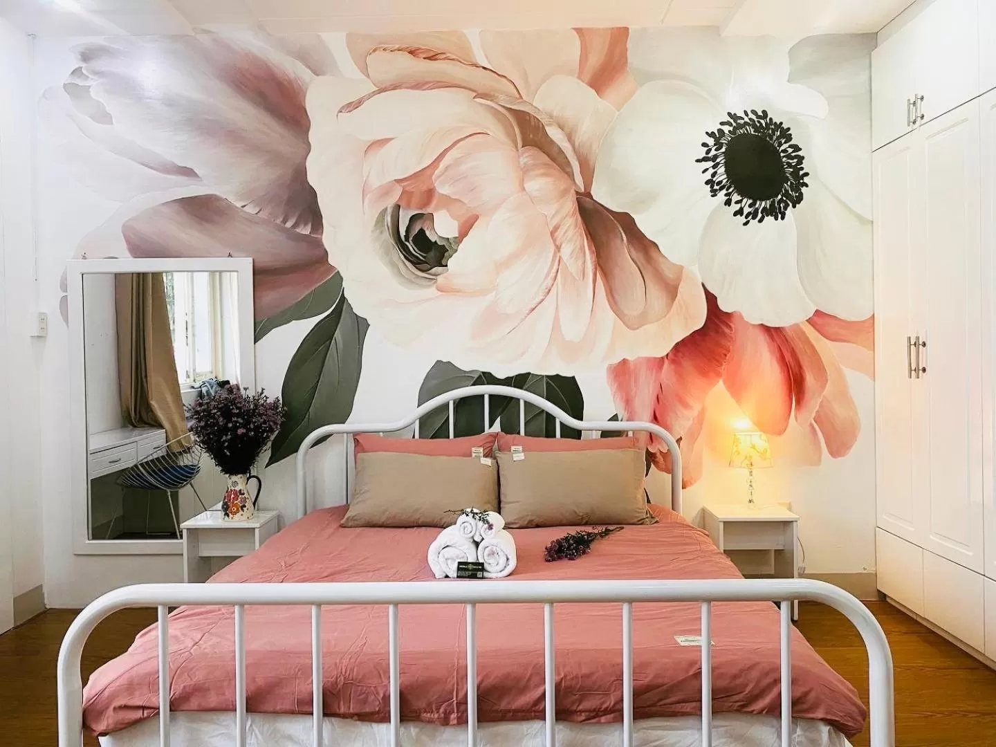 Bed in Emerald Boutique Stay 2