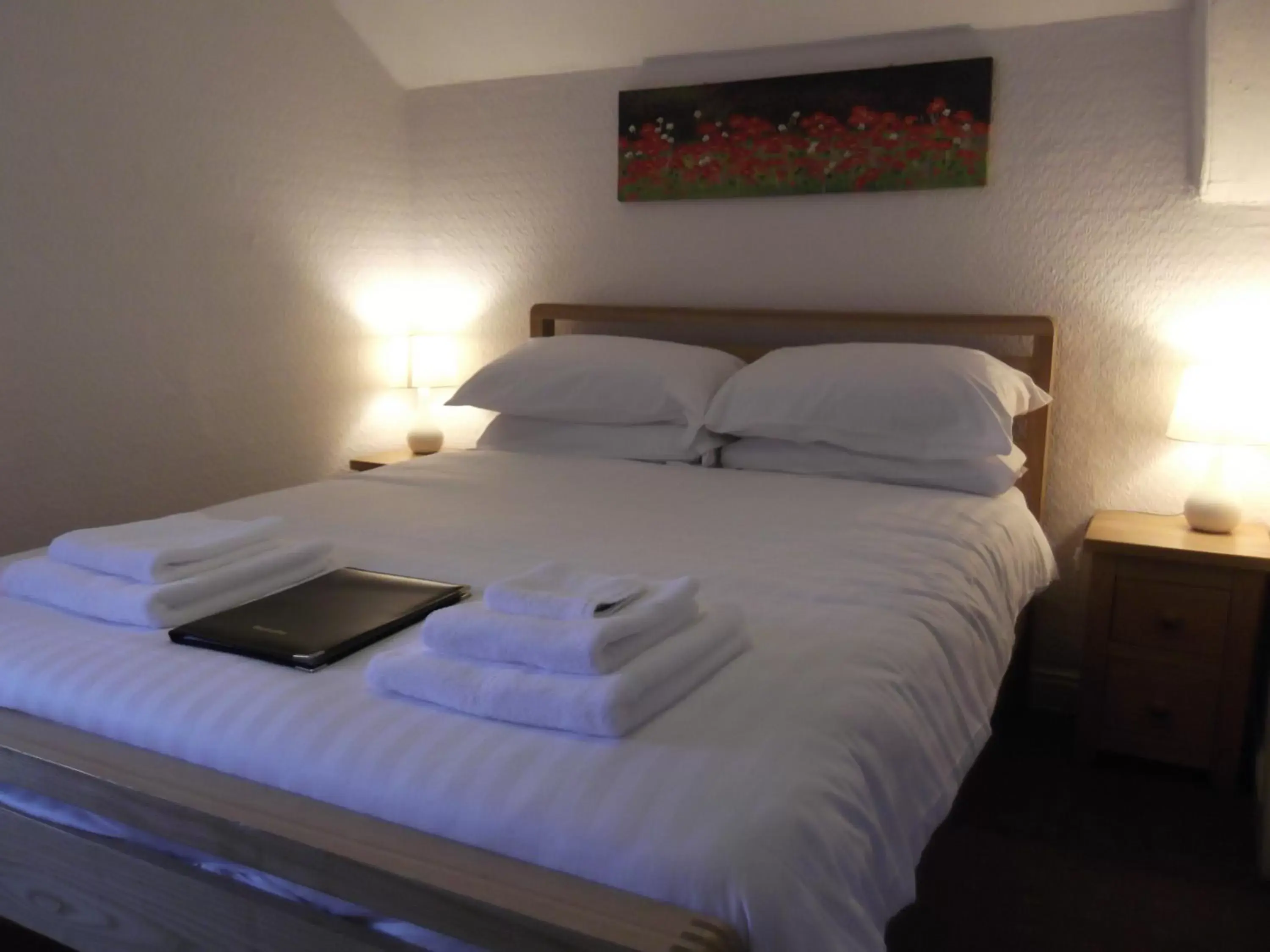 Economy Double Room in The Bay House Lake View Guest House - Adults Only