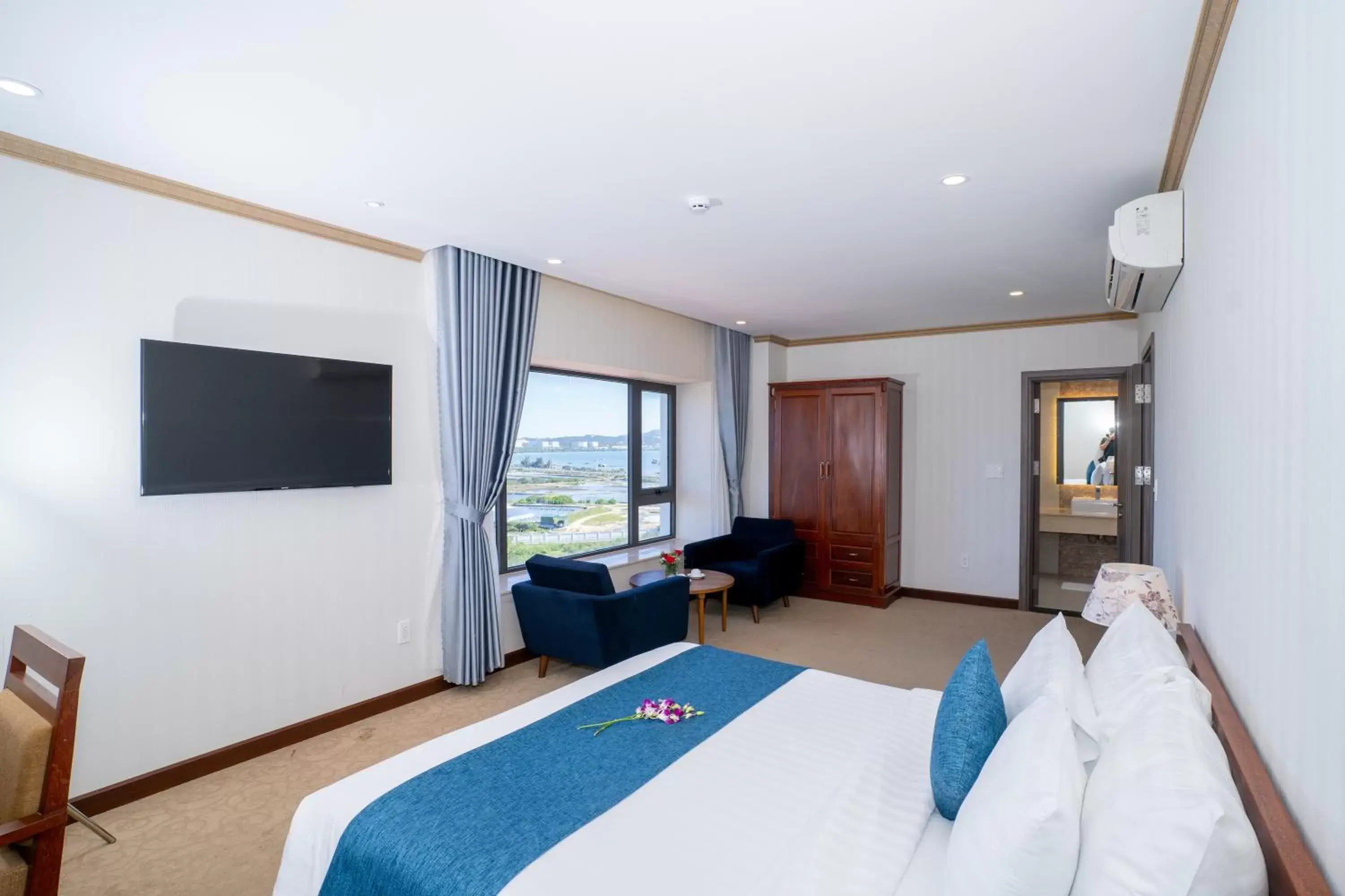 Bedroom, TV/Entertainment Center in Navy Hotel Cam Ranh