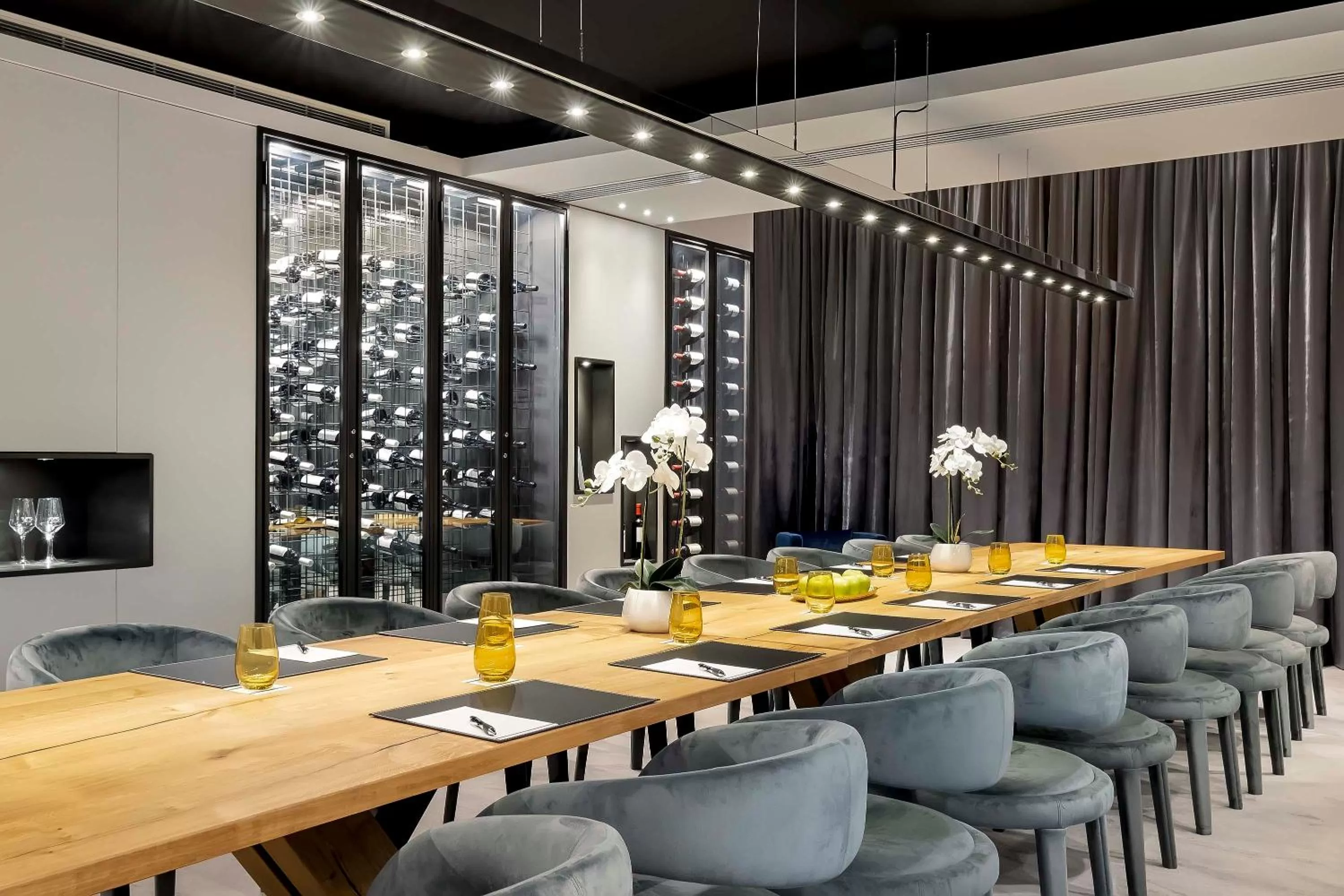 Meeting/conference room in Peppers Waymouth Hotel