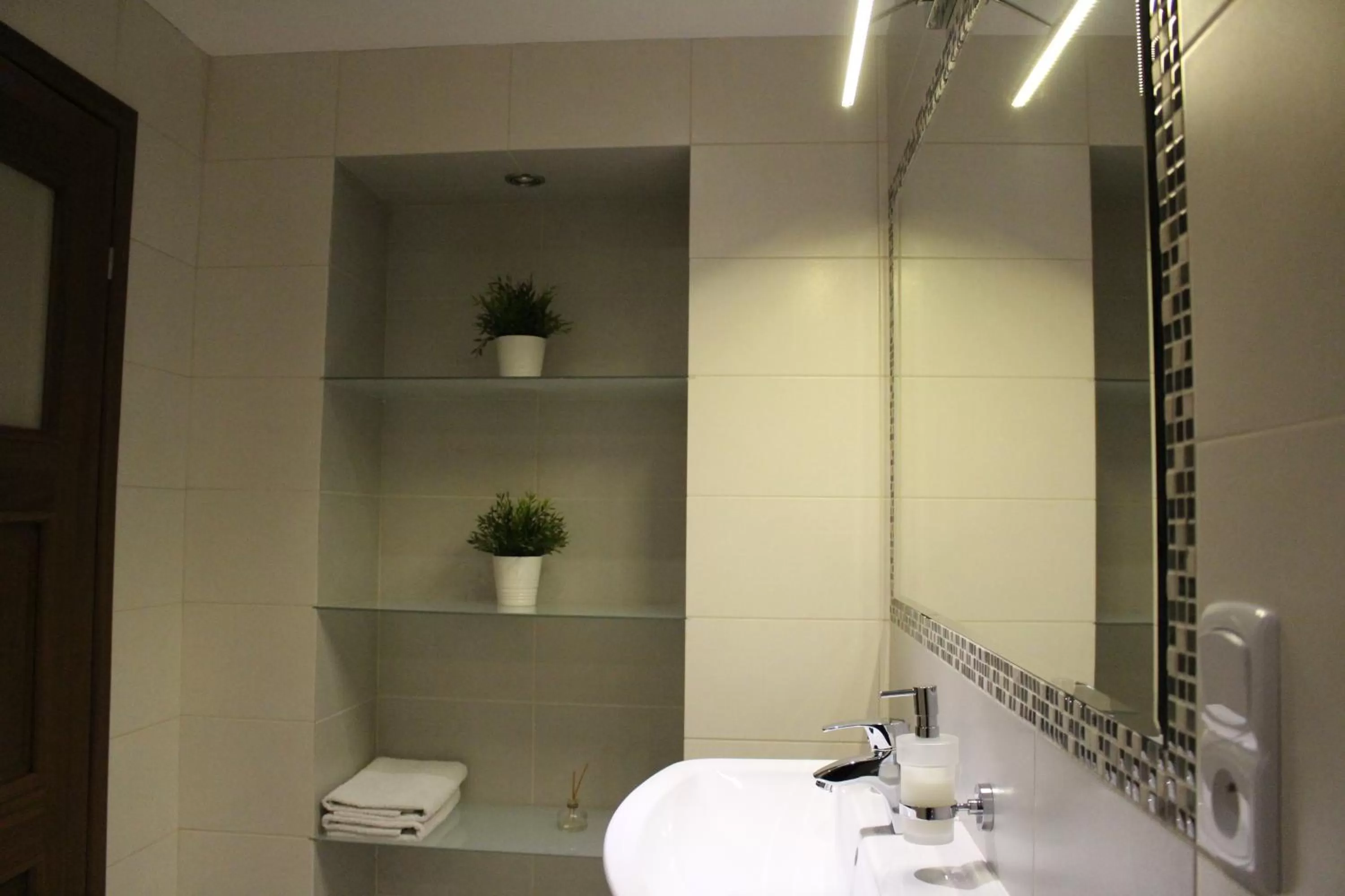 Bathroom in PIANO CAFE b&b