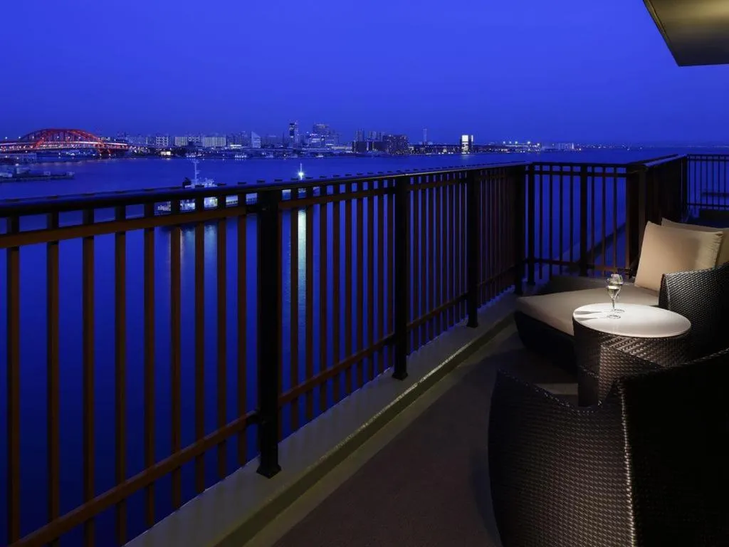 Kobe Minato Onsen Ren