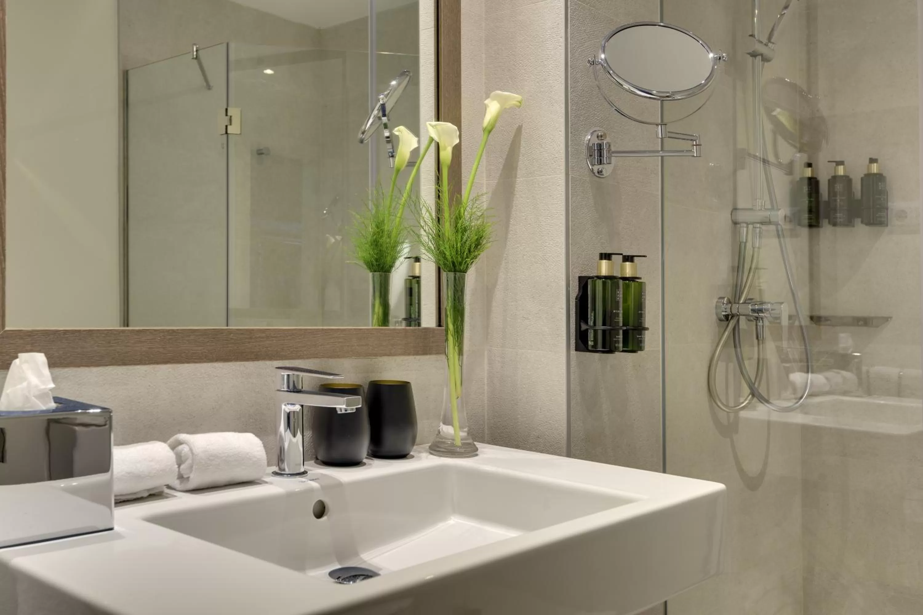 Bathroom in Melia Madrid Serrano