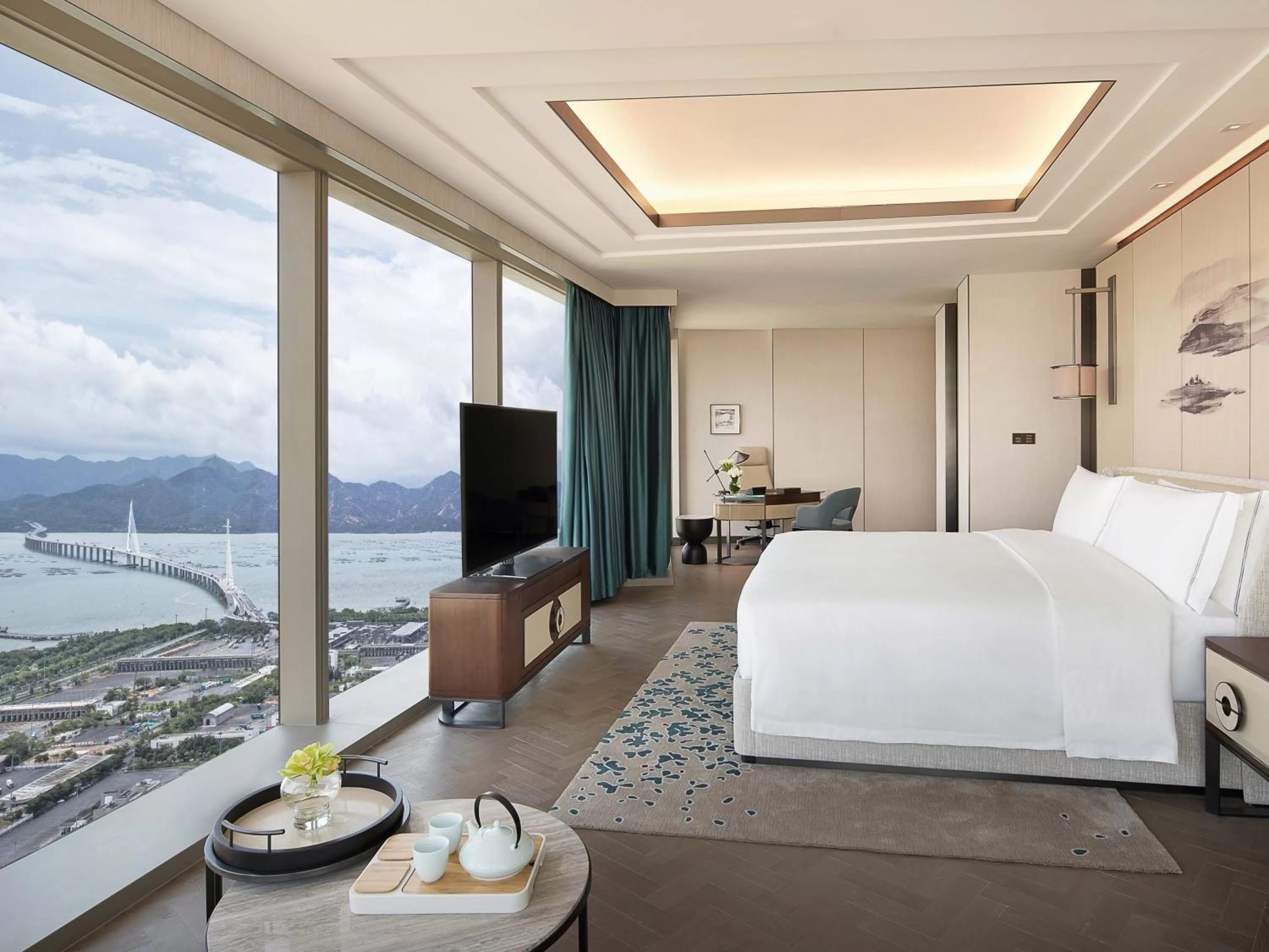 View (from property/room), Bed in Raffles Shenzhen, Situated in the heart of One Shenzhen Bay, Book Now to Enjoy Free Minibar and Happy Hour Privileges at Long Bar on 71F